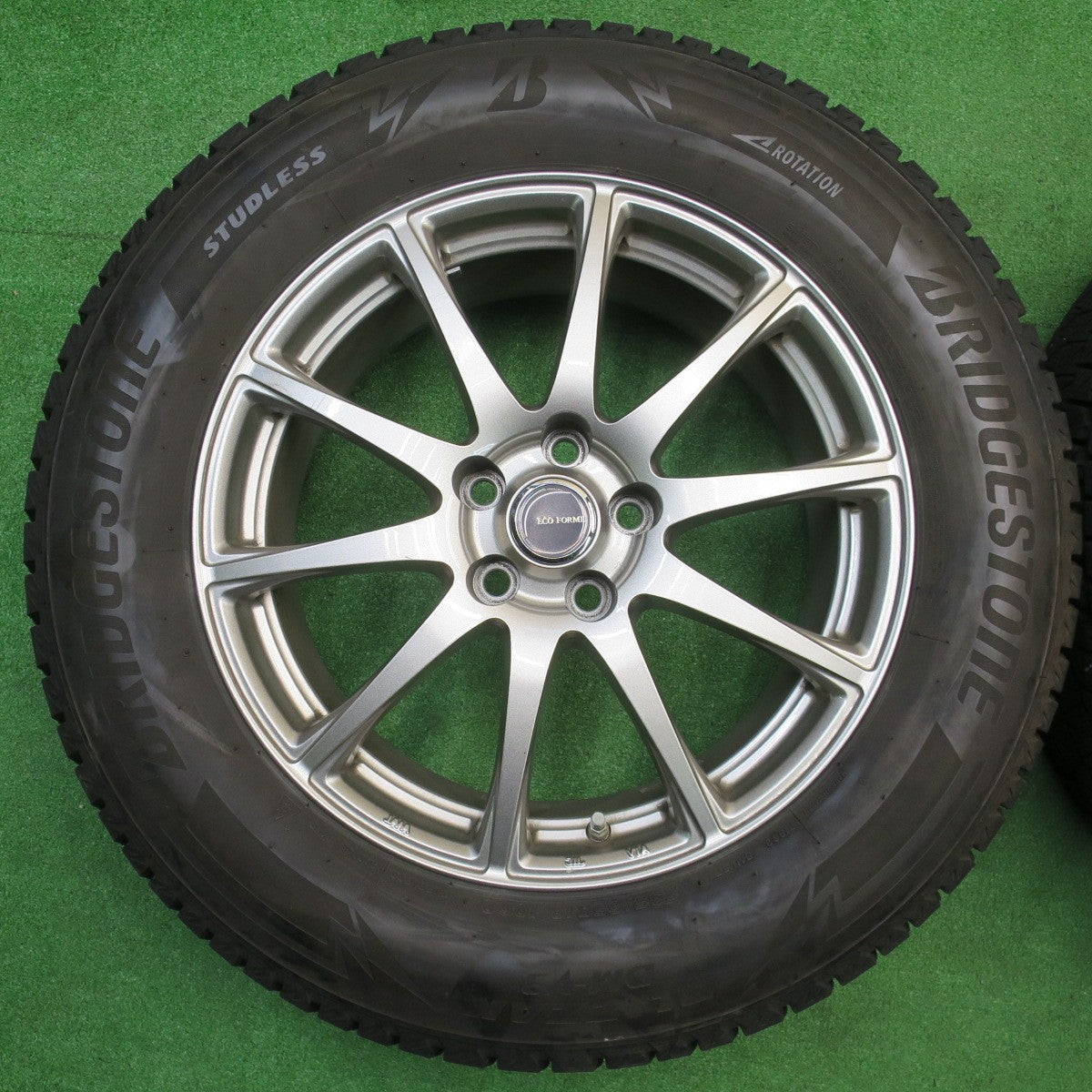 センサー付！バリ溝！23年！キレイ！9分★レクサス RX 等 235/65R18 スタッドレス ブリヂストン ブリザック DM-V3 ECO FORME SE-23 18インチ エコフォルム PCD114.3/5H★5110908NJス