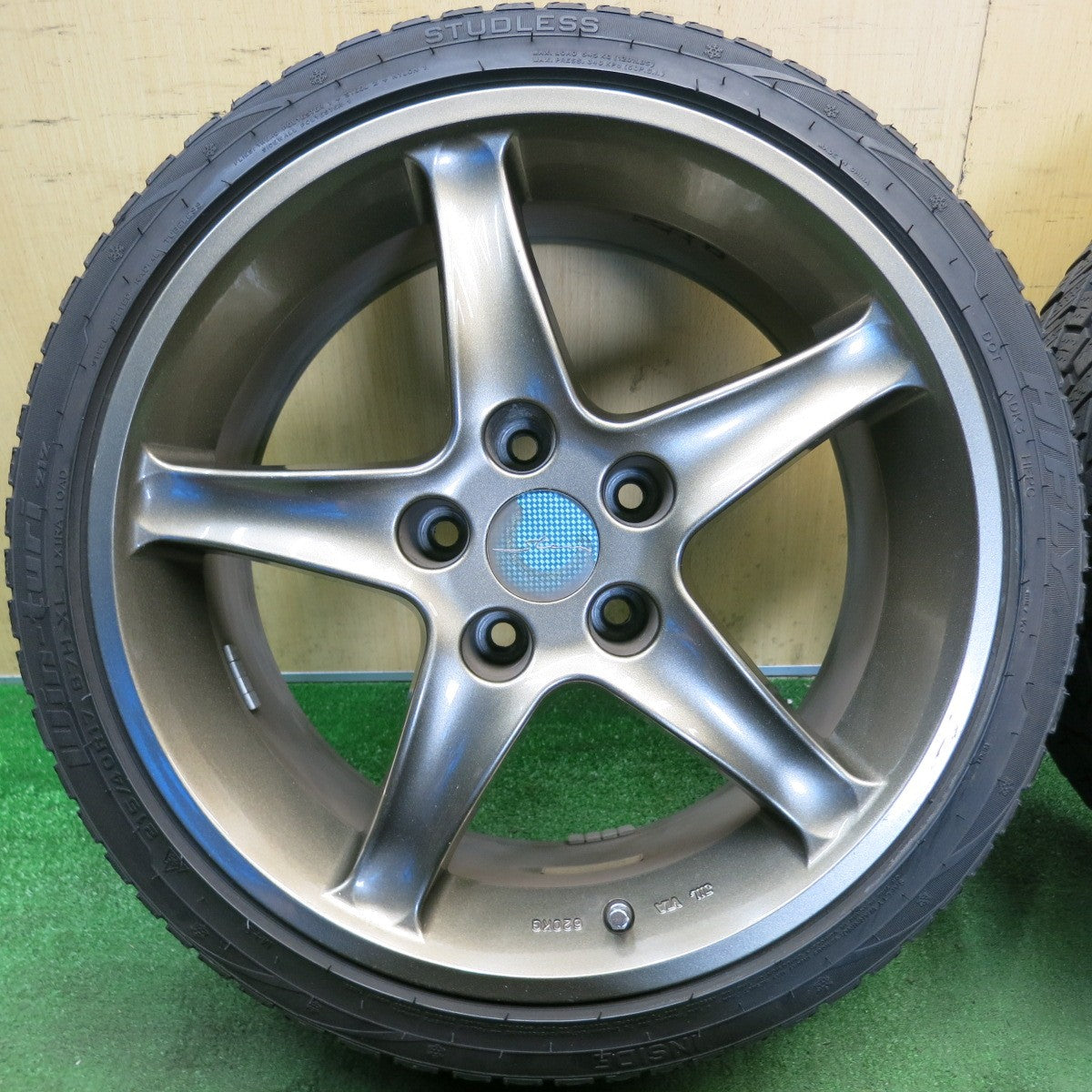 バリ溝！24年！8.5分★スタッドレス 215/40R17 235/45R17 ハイフライ Win-turi 212 ナンカン アイス アクティバ AW-1 STERN シュテルン 17インチ PCD114.3/5H★6053101HAス
