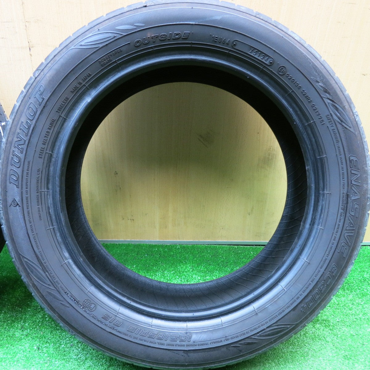 バリ溝！24年！9.5分以上★165/65R15 ダンロップ エナセーブ EC300+ タイヤ 15インチ タフト ソリオ デリカ D:2 等★5110604HAノタ