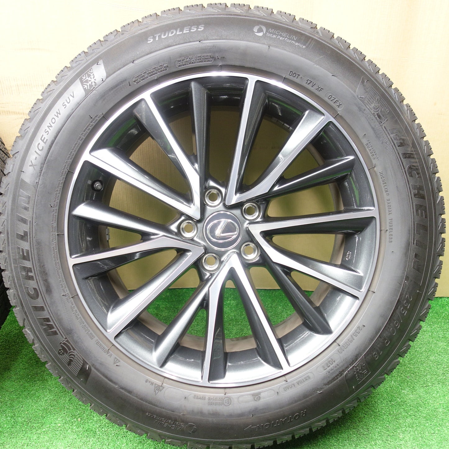 センサー付！バリ溝！23年！キレイ！9分★レクサス 20系 NX 純正 235/60R18 スタッドレス ミシュラン X-ICE SNOW SUV 18インチ PCD114.3/5H★5120402KTス