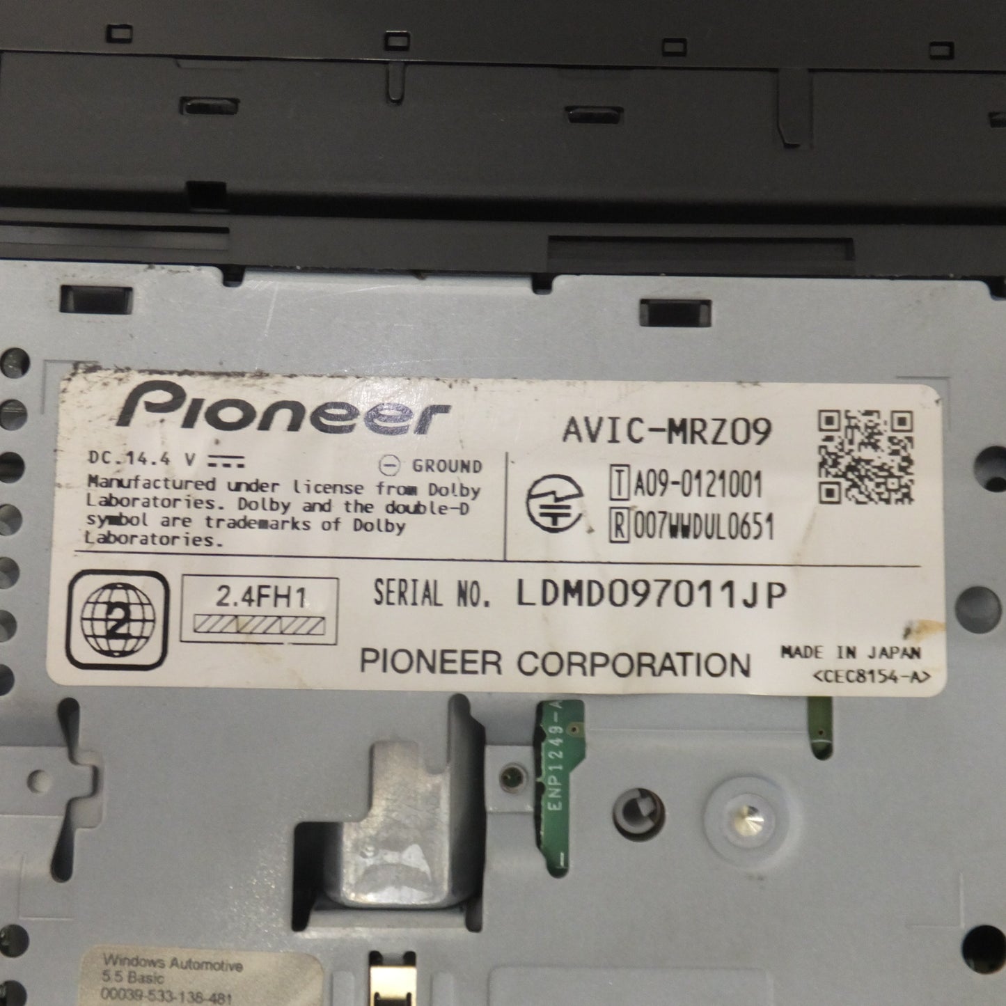 [送料無料] ★カロッツェリア carrozzeria AV一体型メモリーナビゲーション 楽ナビ AVIC-MRZ09[53]★