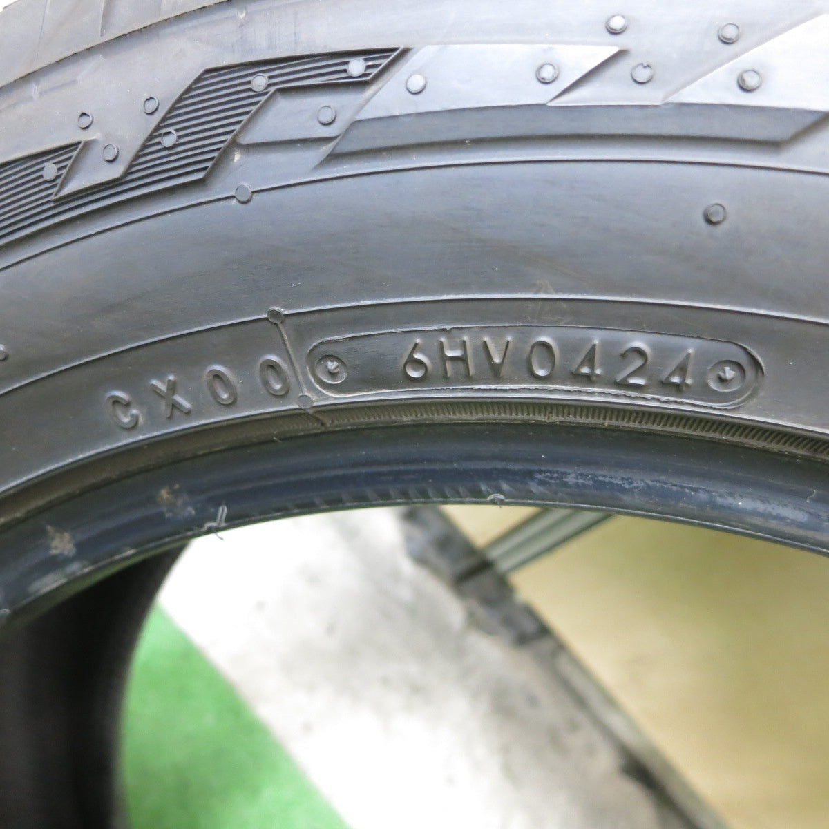ほぼ未使用！24年！1本★225/55R18 トーヨー R/T オープン カントリー タイヤ 18インチ デリカ D:5 アウトランダー フォレスター 等★6010502ナノタ