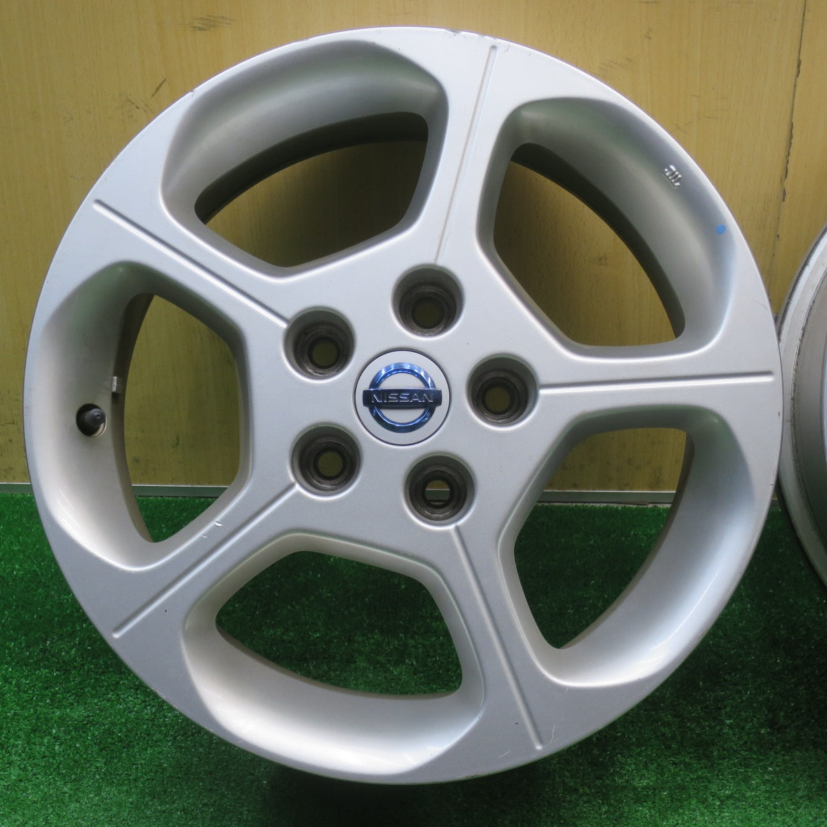 4本価格★日産 ZE0 リーフ 純正 ホイール 16インチ 16×6.5J PCD114.3/5H★5110101NJホ