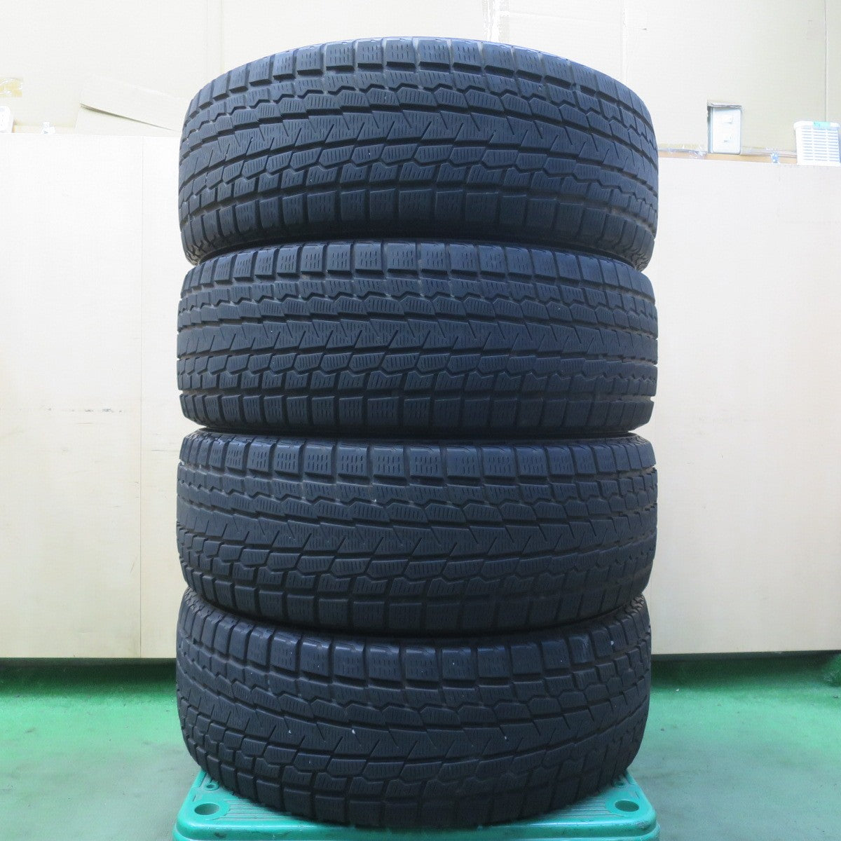 4本価格！22年◎スタッドレス 225/55R19 ヨコハマ アイスガード G075 タイヤ 19インチ 40系 アルファード ヴェルファイア 等◎6092301イスタ