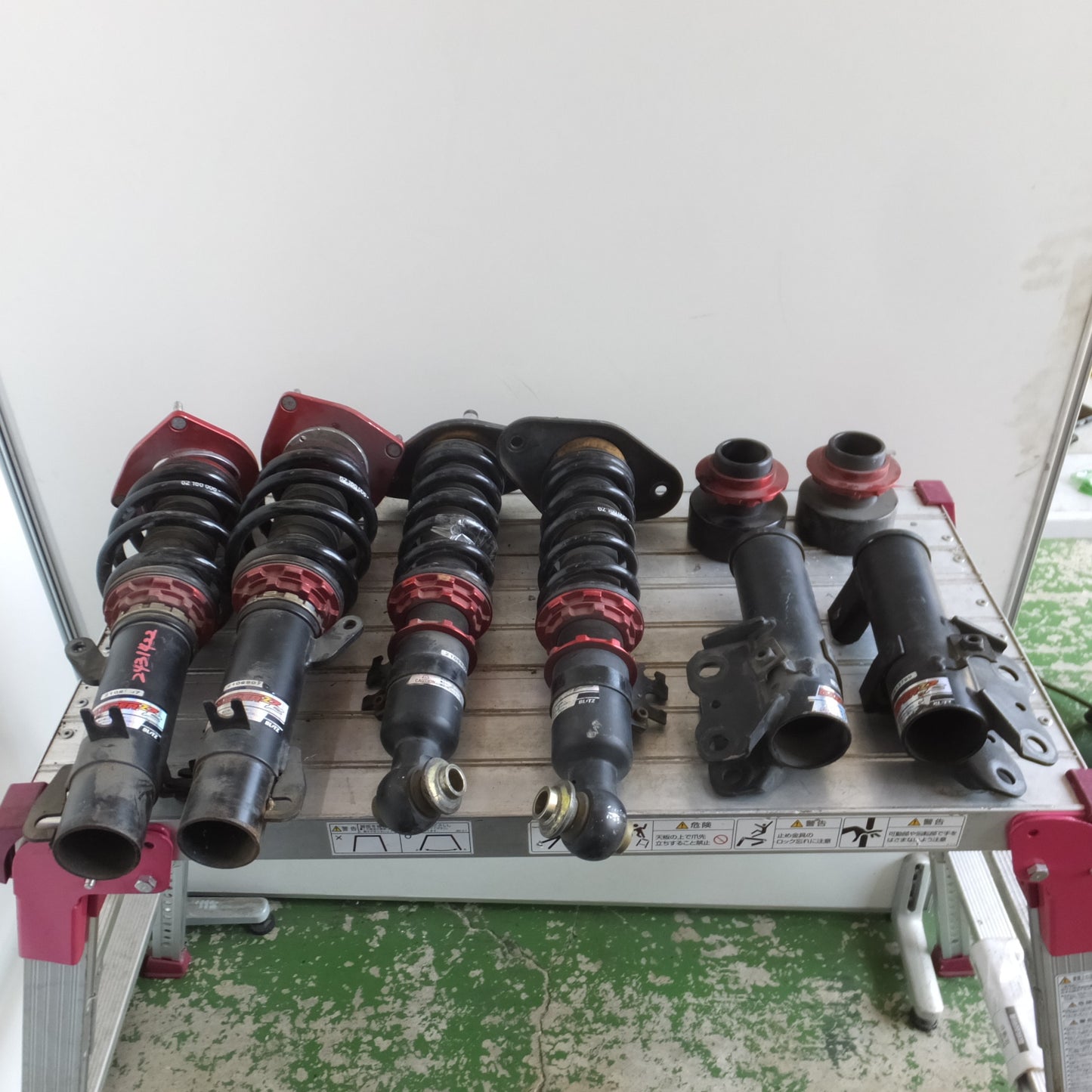 [送料無料] ◆BMW R55 ミニ クーパー クラブマン DBA-ZG16 BLITZ サスペンション DAMPER ZZR 車高調 ブリッツ ダンパー ZZ-R MINI 現状品◆