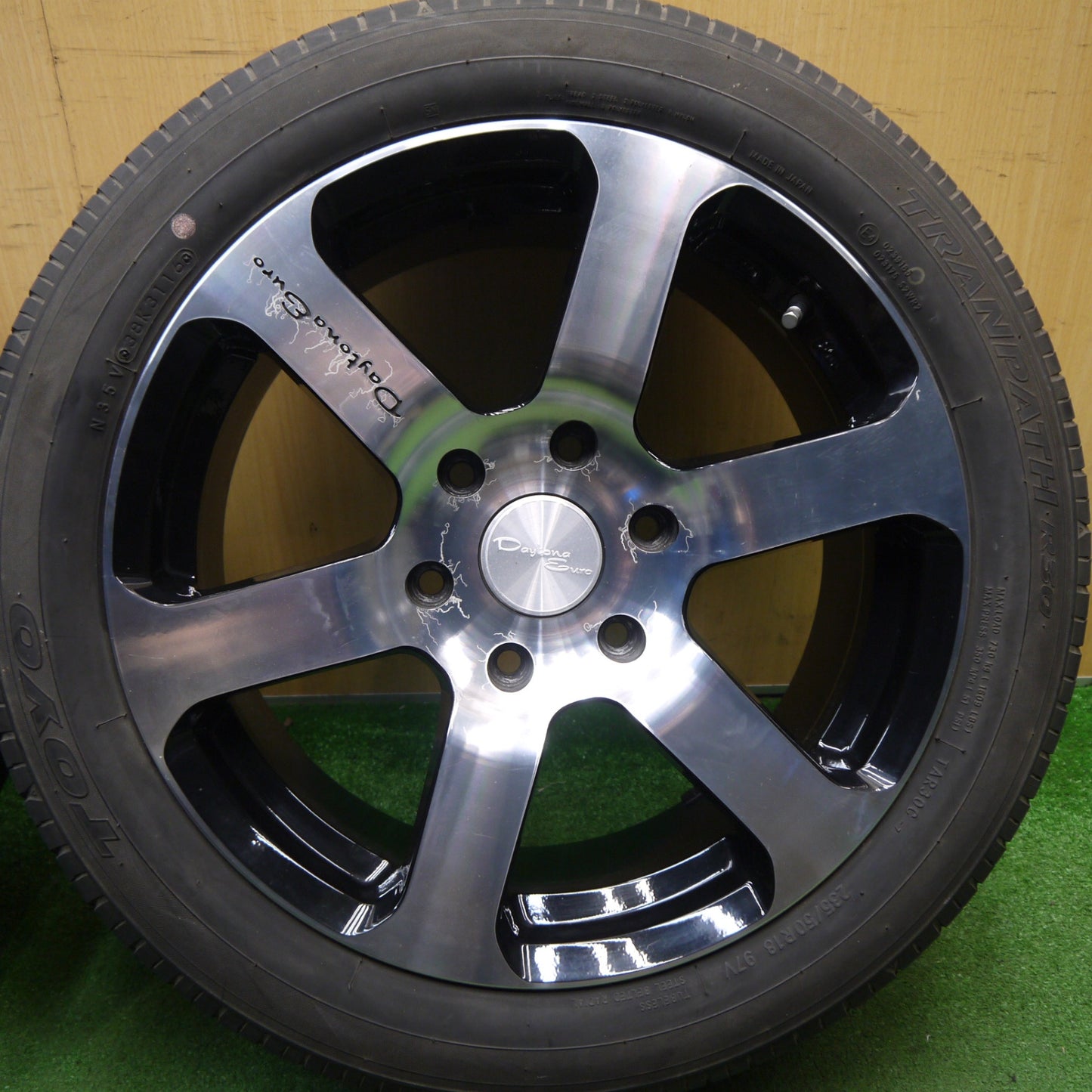 4本価格★Daytona Euro 235/50R18 トーヨー トランパス R30 デイトナ ユーロ 18インチ PCD139.7/6H★6030307Hノ