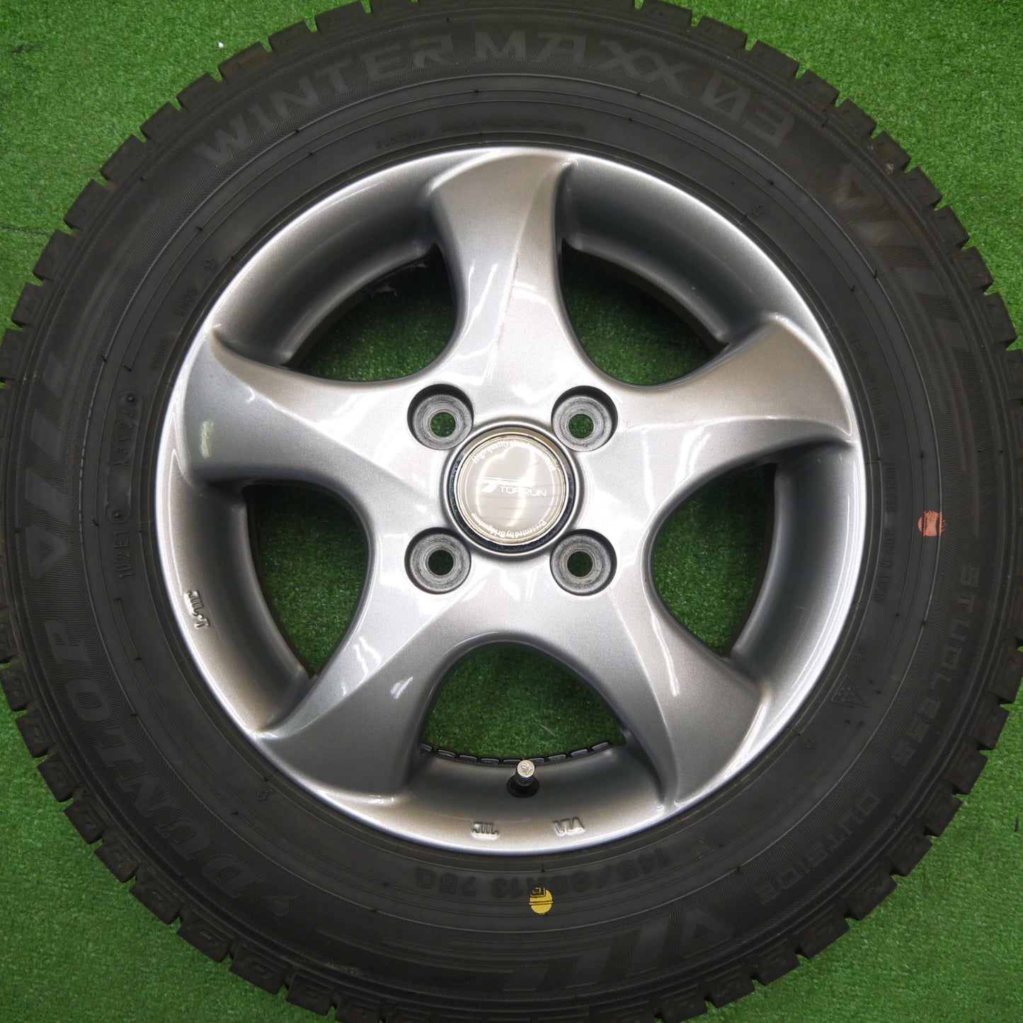 バリ溝！24年！キレイ！8.5分★スタッドレス 145/80R13 ダンロップ ウインターマックス 03 TOPRUN トップラン 13インチ PCD100/4H★5103102Hス