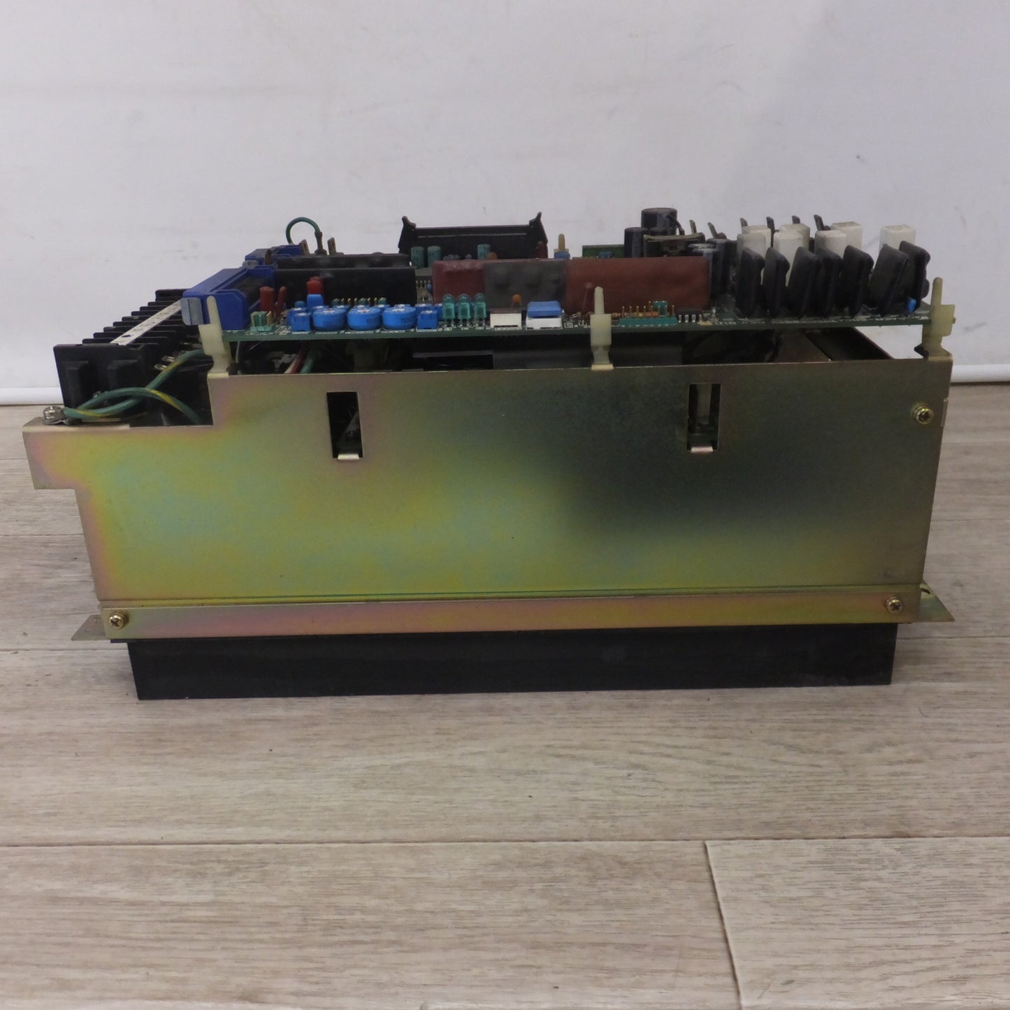 現状品★安川電機 YASKAWA サーボコントローラー SERVO CONTROLLER サーボパック Servopack CACR-SR★