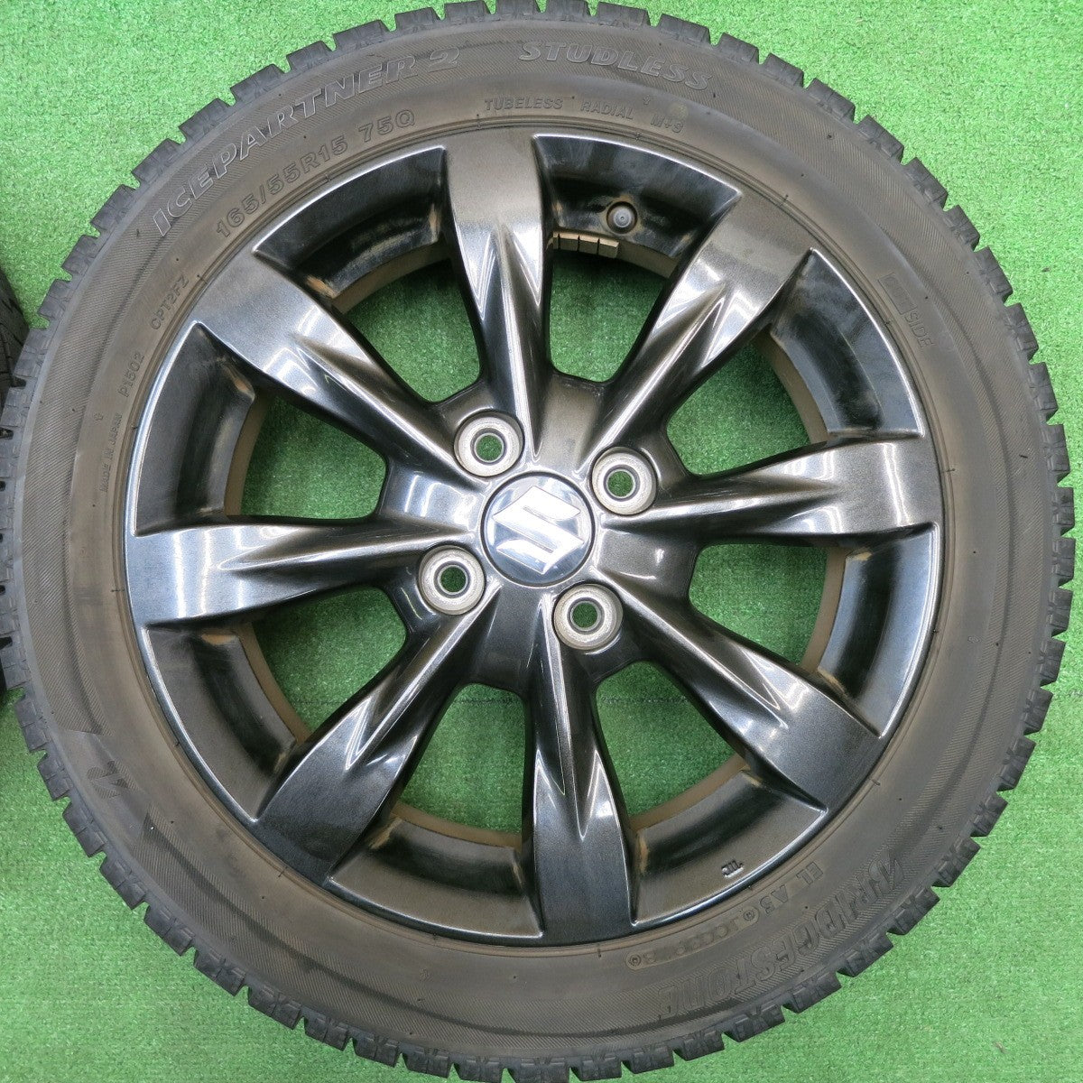 バリ溝！キレイ！8.5分★スズキ MK32S スペーシア カスタム XS リミテッド 純正 165/55R15 スタッドレス ブリヂストン アイスパートナー2 15インチ PCD100/4H★5120402HAス