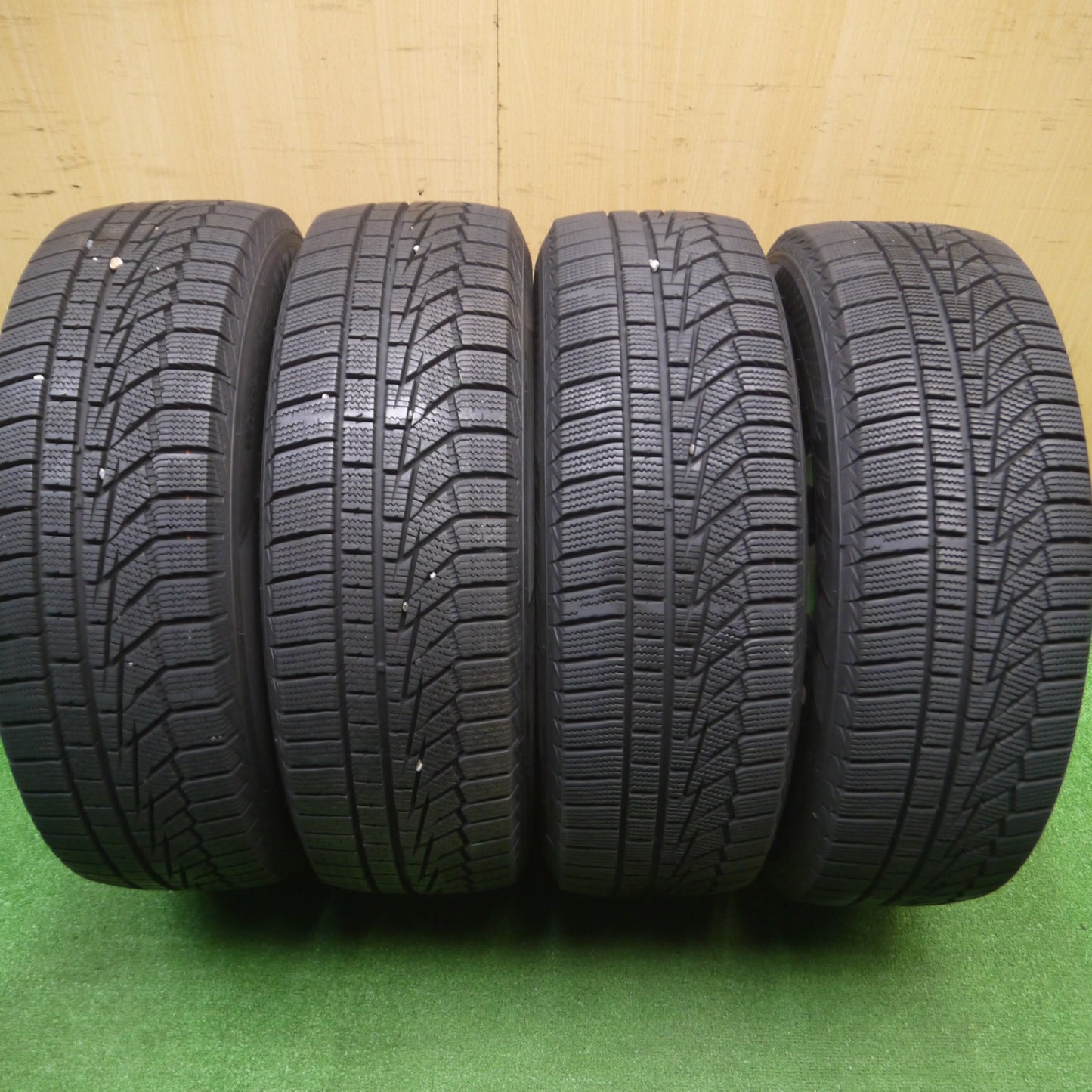 [送料無料] バリ溝！22年！キレイ！ほぼ10分★スタッドレス 195/65R15 ハンコック ウインター アイセプト IZ2A Exceeder エクシーダー 15インチ PCD114.3/5H★4102909Hス