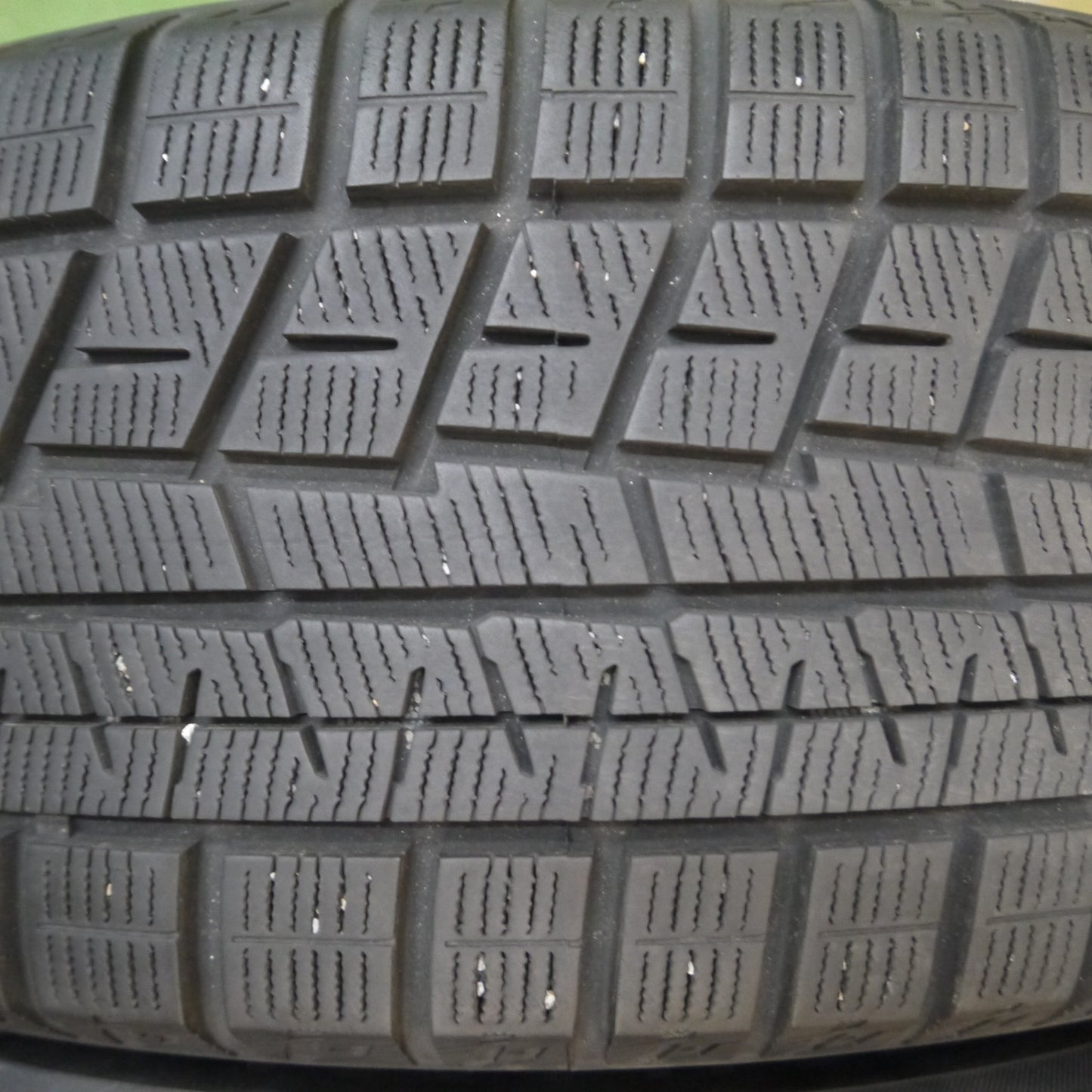 *送料無料* バリ溝！20年！キレイ！9.5分★ボルボ等 EUROBAHN SPORTECHNIC 205/55R16 スタッドレス ヨコハマ アイスガード iG60 PCD108/5H★4040903Hス