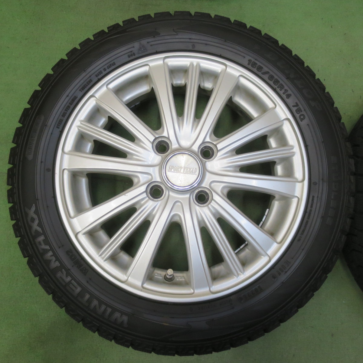 バリ溝！24年！ほぼ10分◎スタッドレス 155/65R14 ダンロップ ウインターマックス WM02 SPORT VENAD 社外 アルミ 14インチ PCD100/4H◎6062704イス