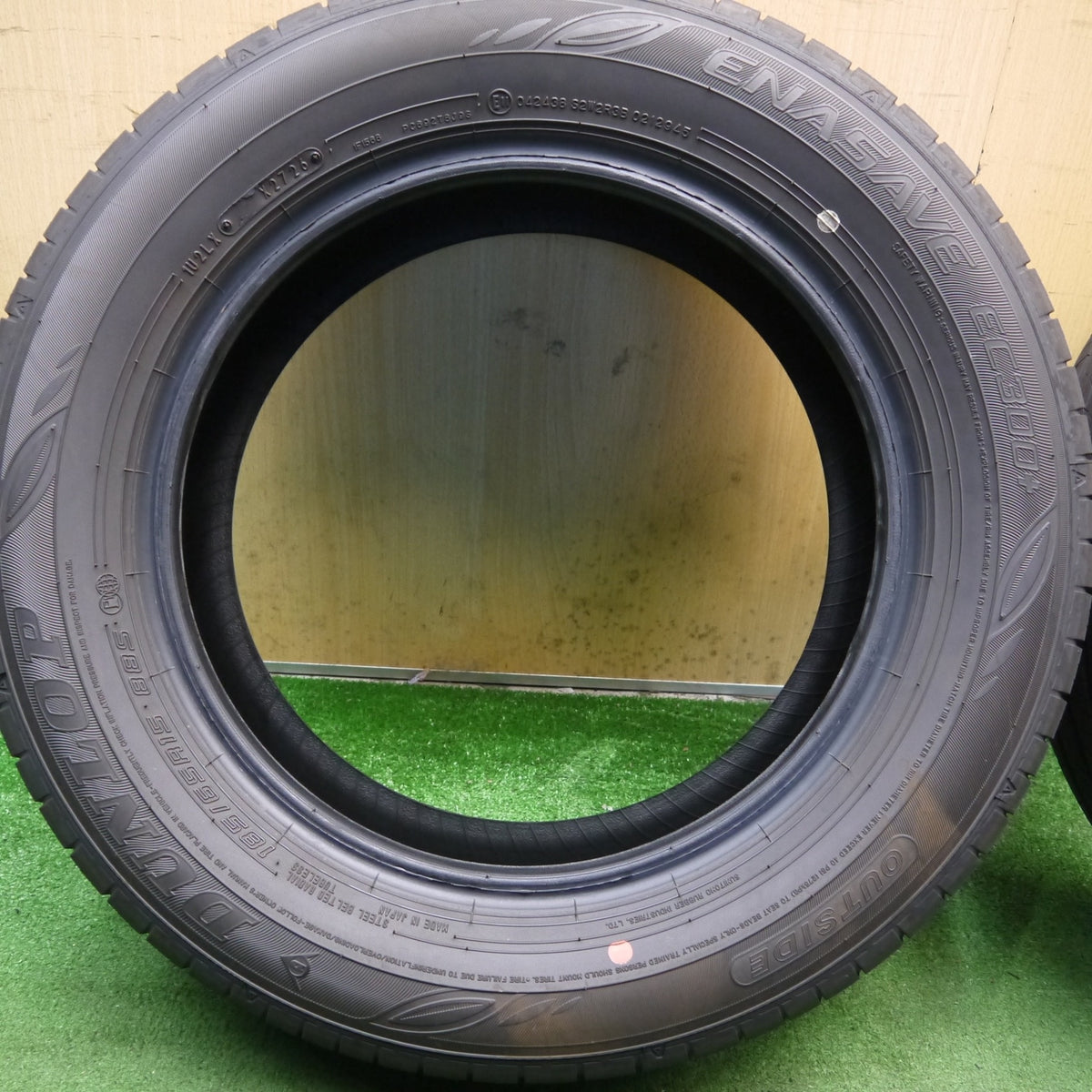 ほぼ新車外し！26年◎185/65R15 ダンロップ エナセーブ EC300+ タイヤ 15インチ アクア シエンタ ノート スイフト ヤリス フィット フリード 等◎6090803Hノタ