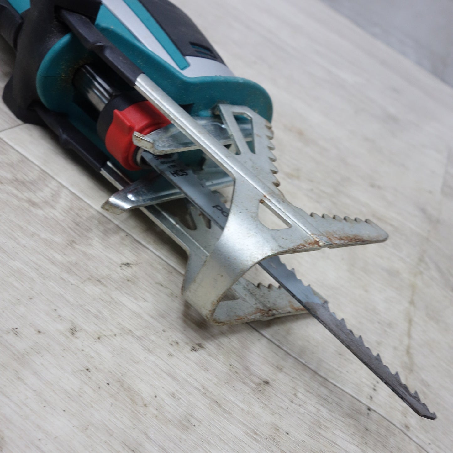 [送料無料] ◆BOSCH ボッシュ コードレス のこぎり ガーデンソー keo 電動 工具 切断機 ノコギリ ガーデンツール◆