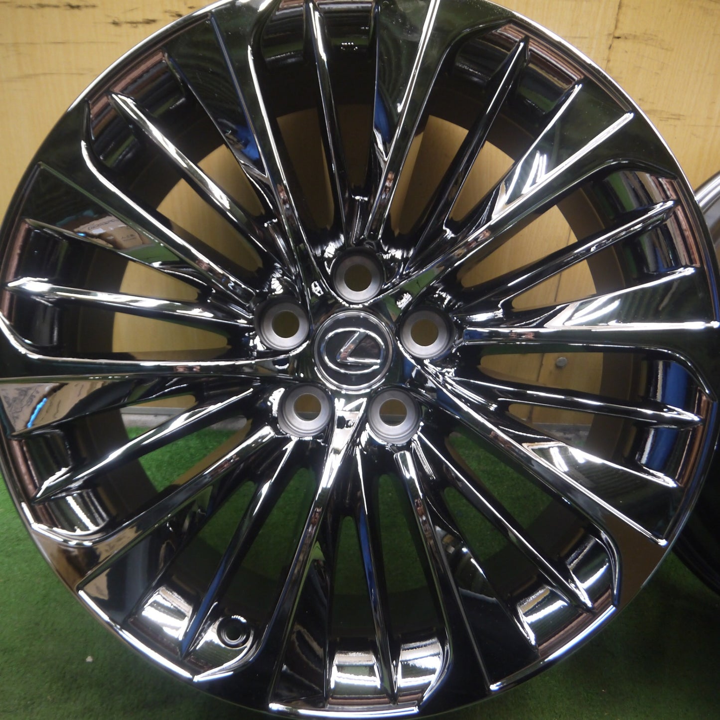 *送料無料* 新車外し★レクサス LS500h 純正 OP ノイズリダクション ホイール 20インチ 20×8.5J PCD120/5H★4042205Hホ