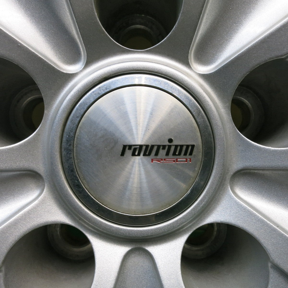 バリ溝！キレイ！9.5分★スタッドレス 225/60R18 グッドイヤー アイスナビ SUV ravrion RS01 ラブリオン 18インチ PCD114.3/5H★5121403HAス