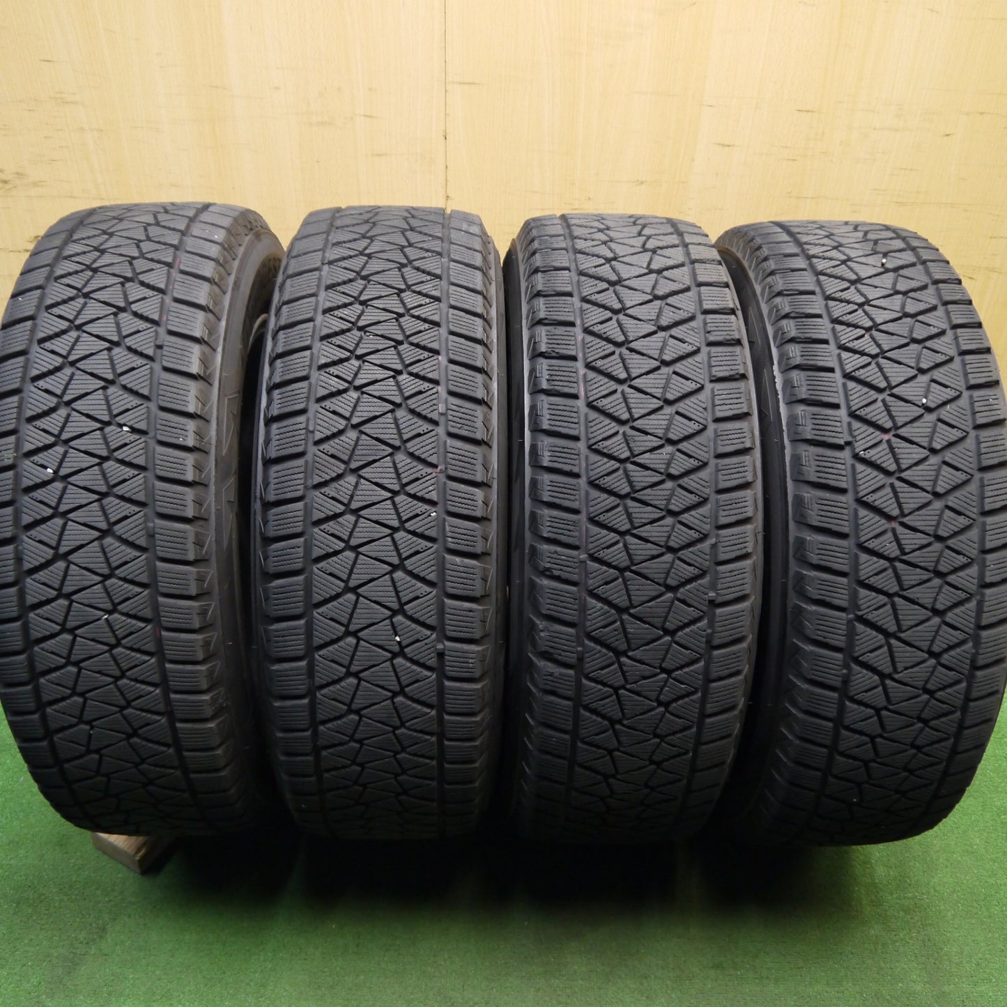 センサー付！キレイ★レクサス NX 純正 225/65R17 スタッドレス ブリヂストン ブリザック DM-V2 17インチ PCD114.3/5H★5042110Hス