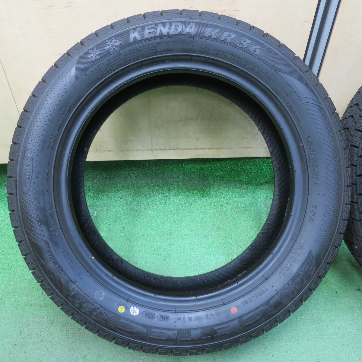 ほぼ未使用！23年！2本★スタッドレス 155/65R14 ケンダ KR36 アイステック ネオ タイヤ 14インチ デイズ N-BOX キャンバス タント ウェイク 等★5052606イスタ