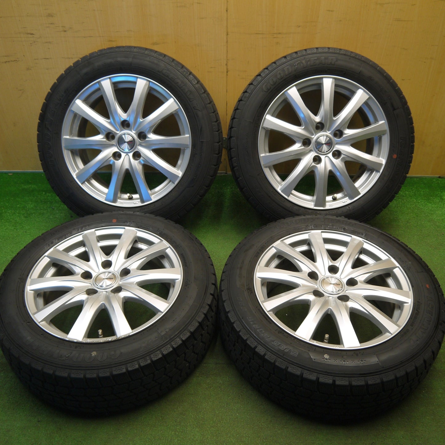 4本価格★スタッドレス 195/60R16 グッドイヤー アイスナビ7 ravrion RS01 ラブリオン 16インチ PCD114.3/5H★6031004Hス