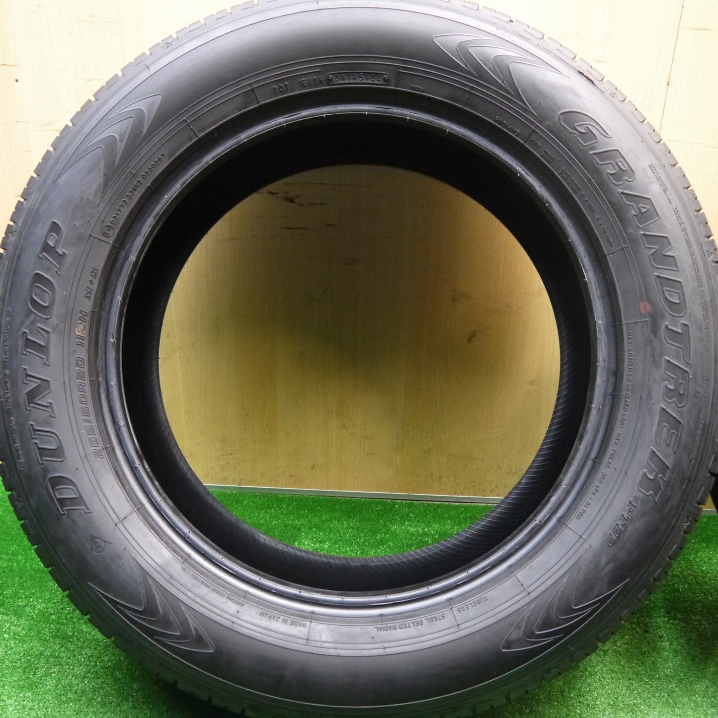 4本価格！24年★265/60R20 ダンロップ グラントレック PT22 タイヤ 20インチ ランクル 250 プラド タンドラ セコイヤ 等★5110502Hノタ