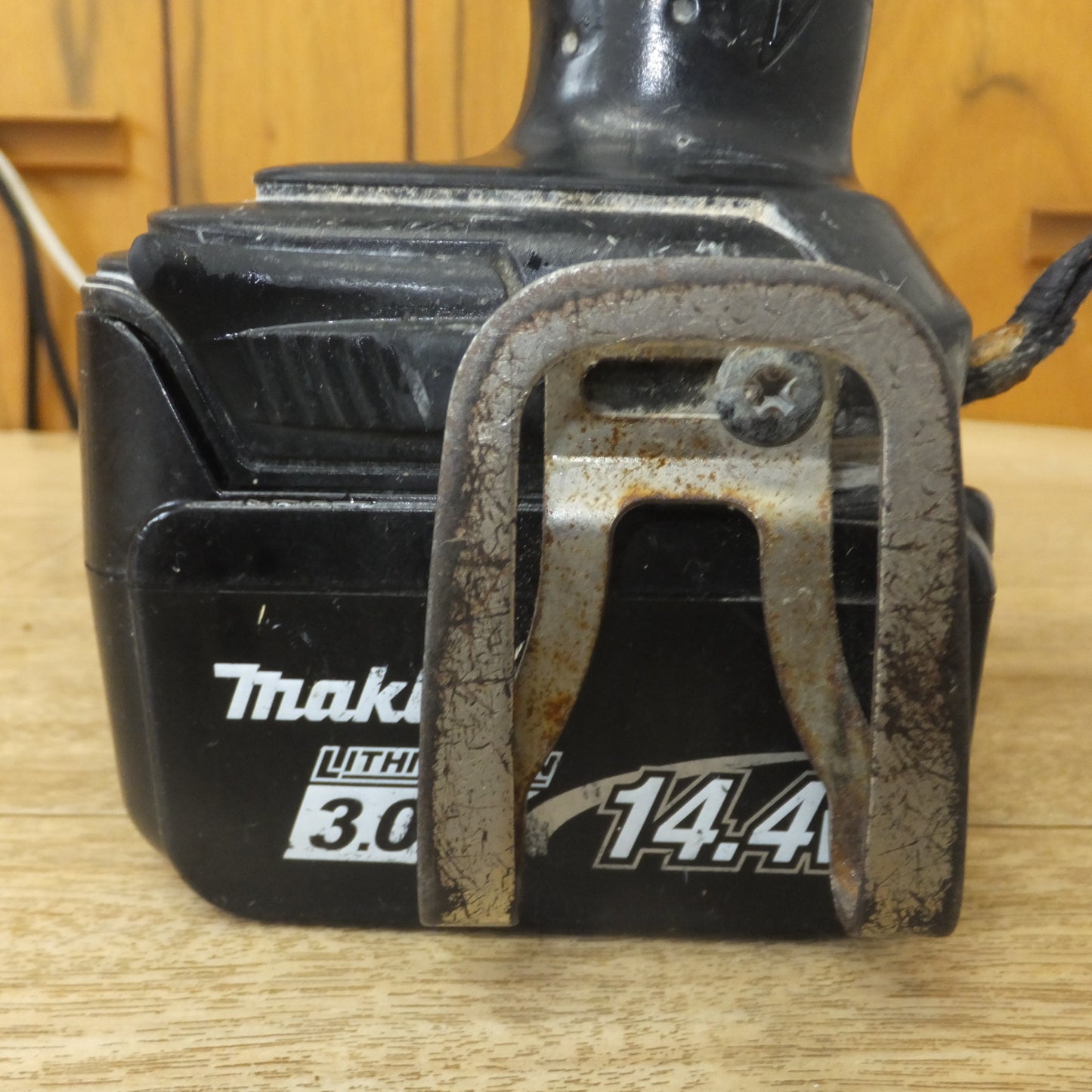 [送料無料] 現状品★マキタ makita 充電式インパクトドライバ TD132DRFXB 14.4V★