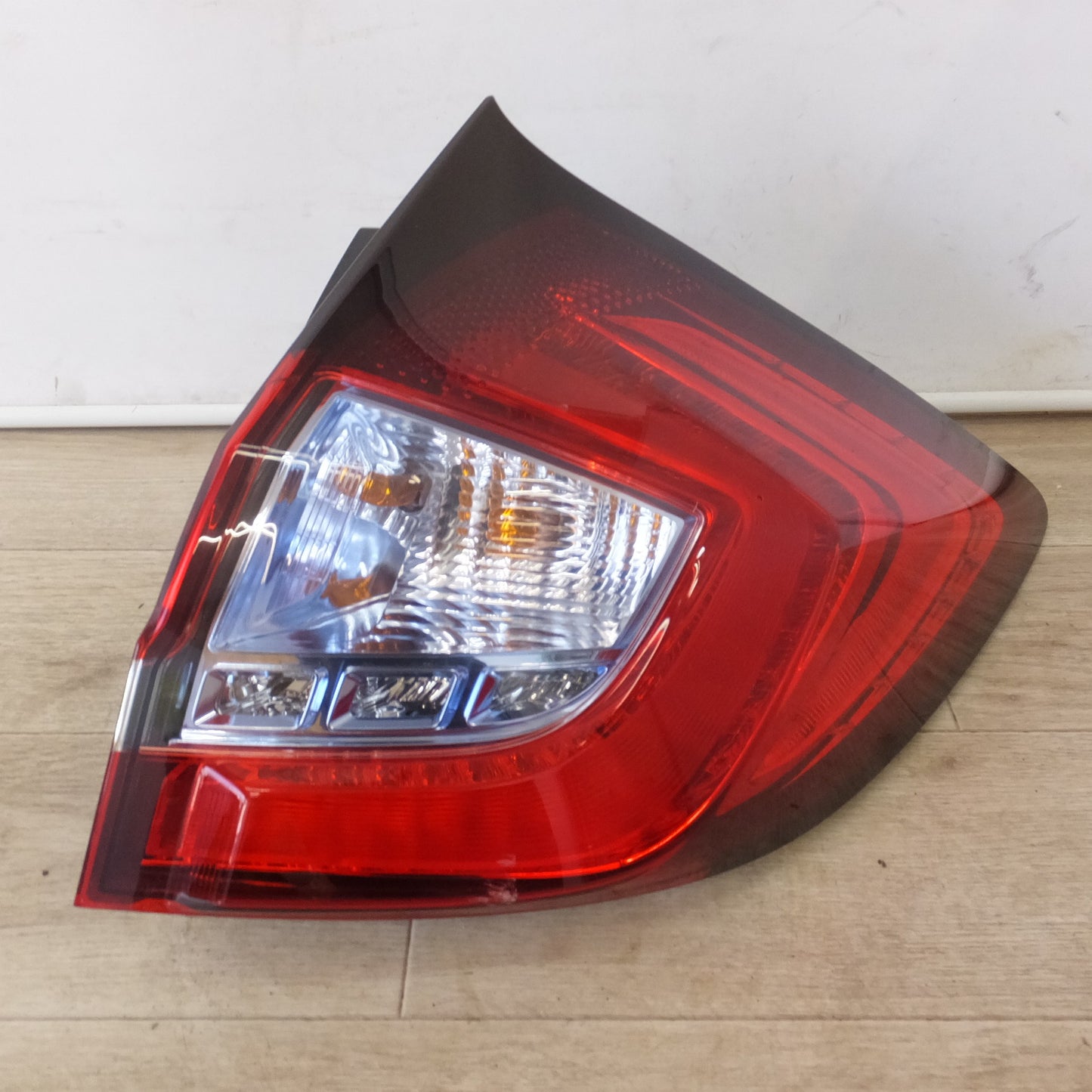 [送料無料] ★ホンダ HONDA 純正 ジェイド FR4 テールライト KOITO 220-62207 右★