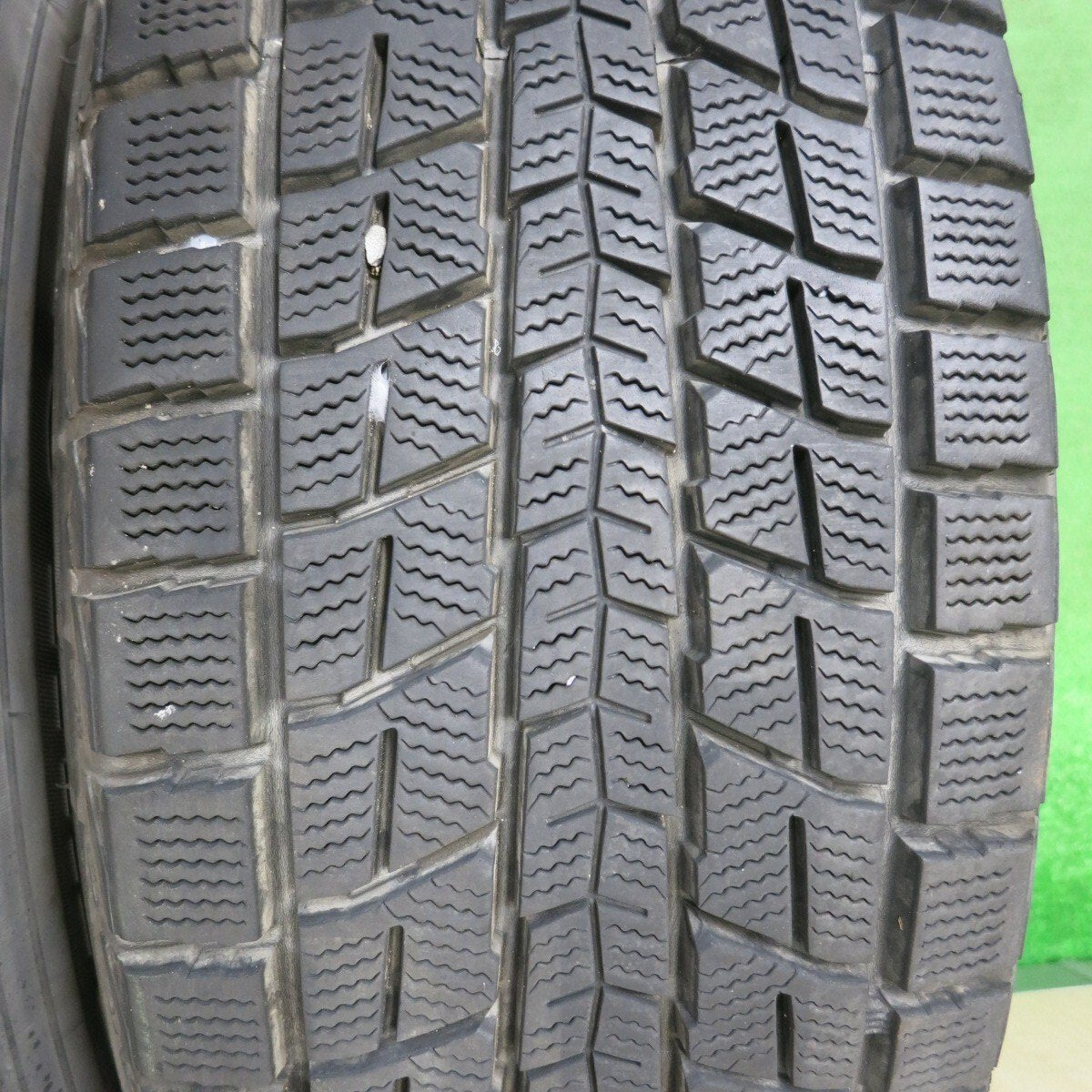 バリ溝！キレイ！9.5分★スタッドレス 225/65R17 ダンロップ ウインターマックス SJ8 SG-E 17インチ PCD114.3/5H★5012106NJス