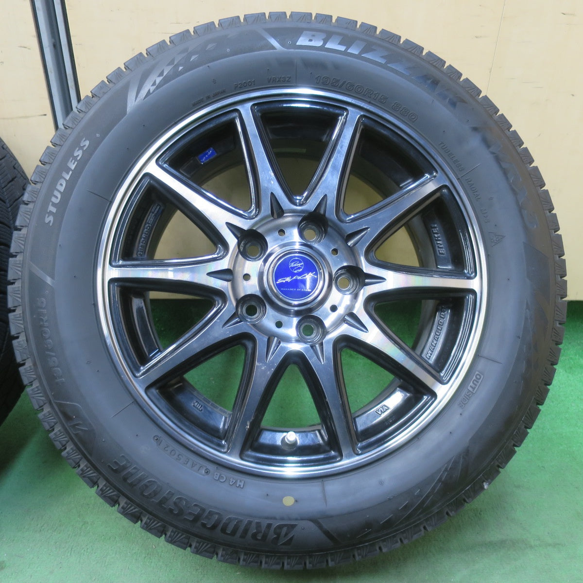 バリ溝！9分★スタッドレス 195/60R15 ブリヂストン ブリザック VRX3 SMACK ENKEI スマック エンケイ 15インチ PCD114.3/5H★6011006イス