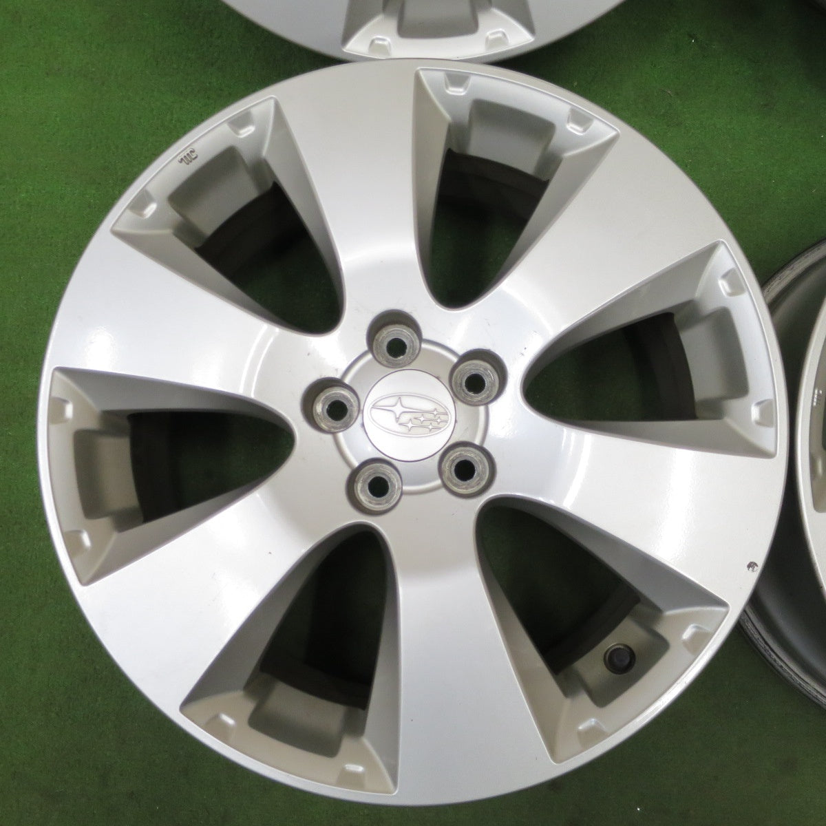 4本価格★スバル BR レガシィ アウトバック 純正 ホイール 17インチ 17×7J PCD100/5H★6031101NGホ