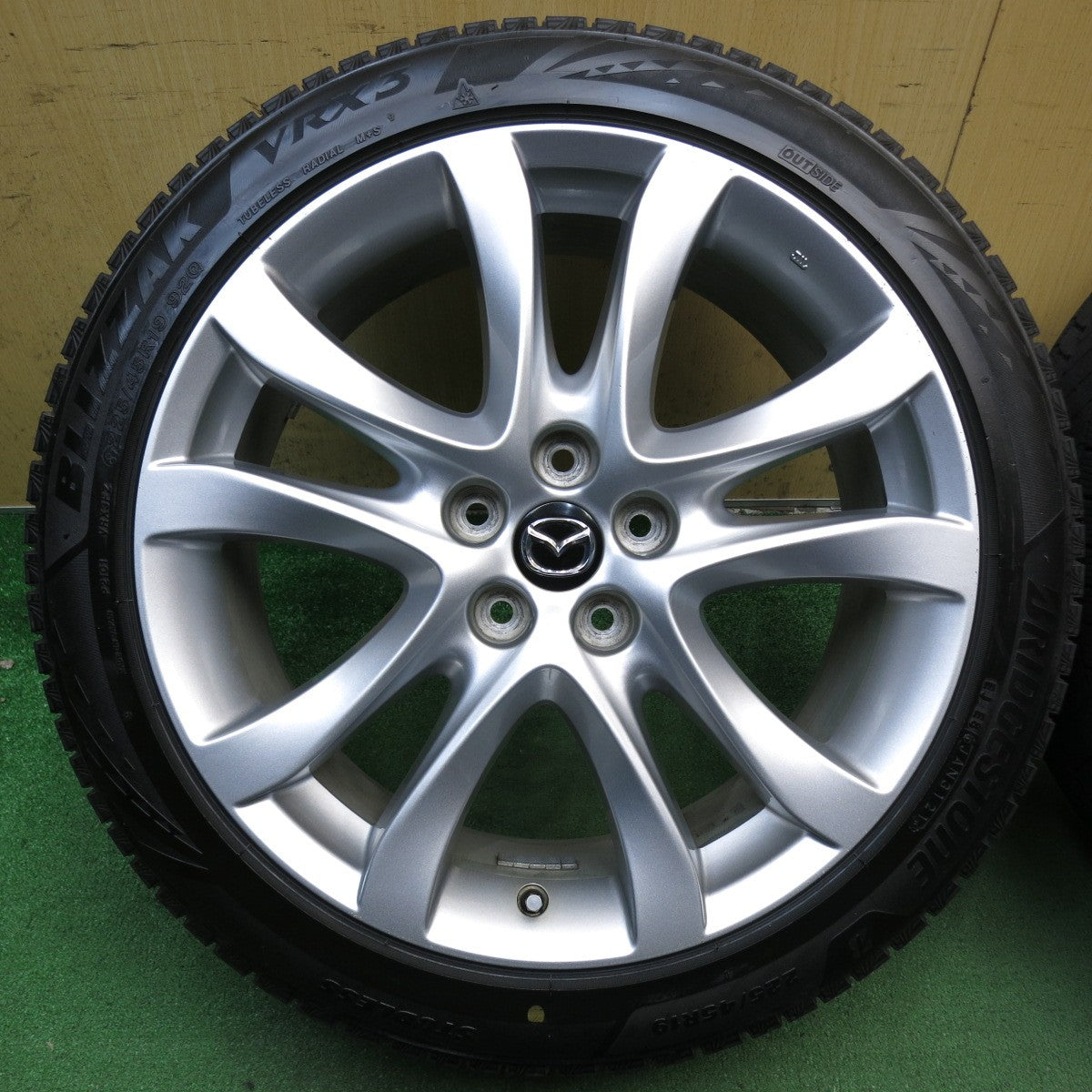 4本価格◎マツダ GJ系 アテンザ 純正 225/45R19 スタッドレス ブリヂストン ブリザック VRX3 19インチ PCD114.3/5H◎6083102KKス