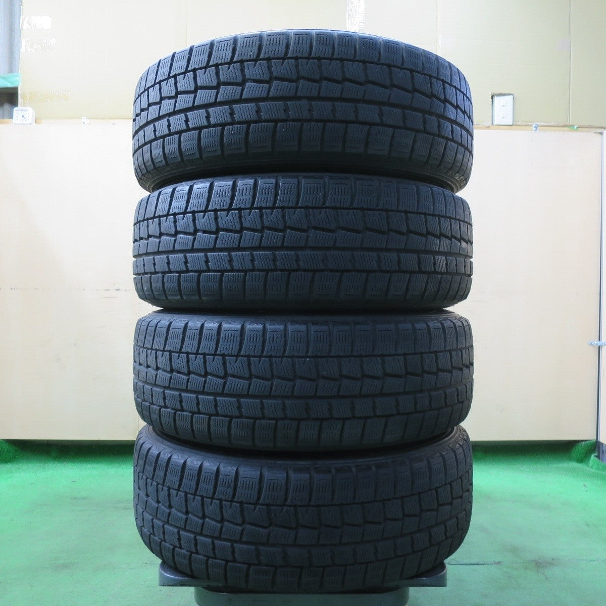 キレイ★スタッドレス 195/65R15 ダンロップ ウインターマックス WM01 Eurospeed MANARAY SPORT PCD114.3/5H★5012410イス