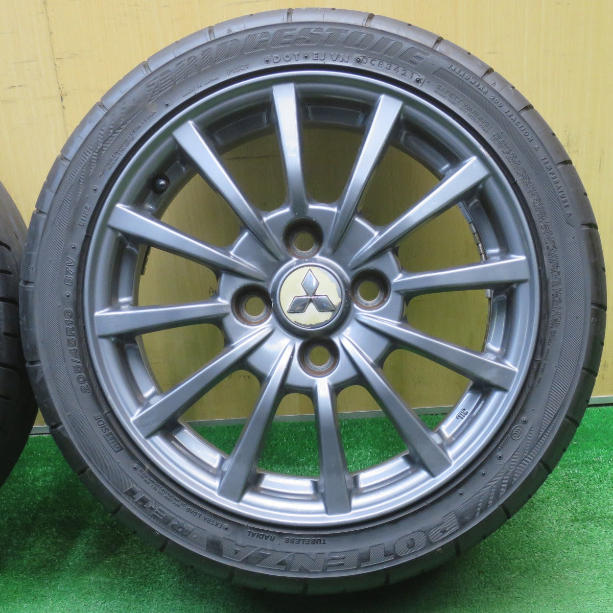 バリ溝！21年！8.5分★三菱 コルト ラリーアート バージョンR 純正 205/45R16 ブリヂストン ポテンザ RE-11 16インチ PCD114.3/4H★5112704NJノ