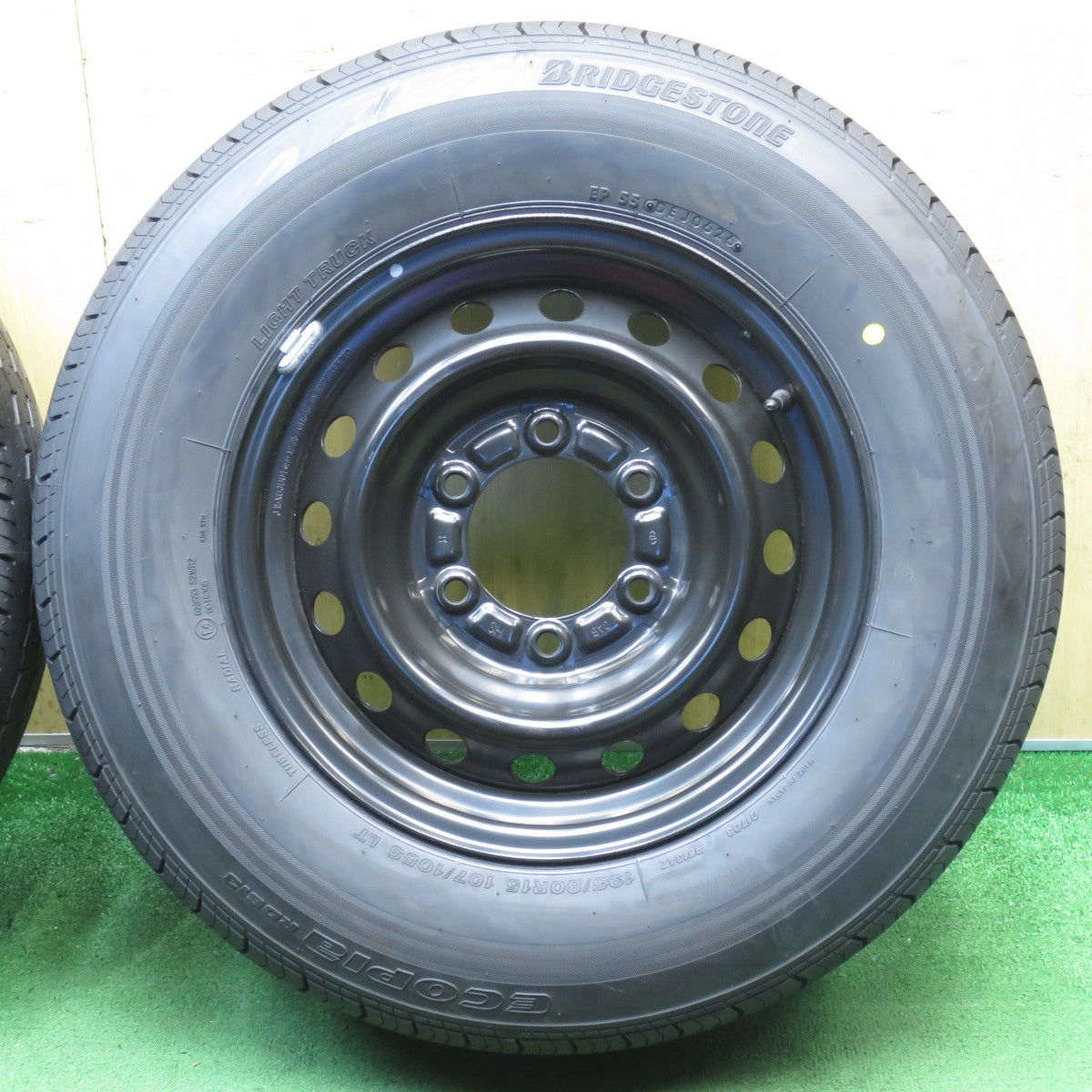 新車外し！26年◎トヨタ ハイエース 純正 スチール 195/80R15 107/105S ブリヂストン エコピア RD613 15インチ PCD139.7/6H◎6091909NJノ