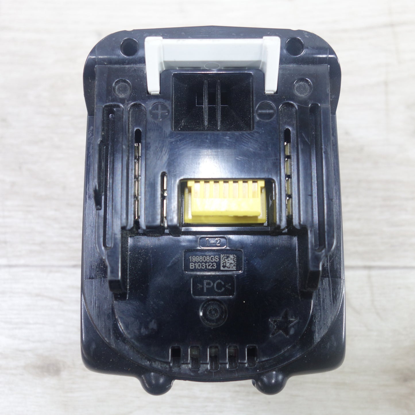 [送料無料] キレイ◆マキタ Li-ion リチウム イオン バッテリー BL1460B DC14.4V 6.0Ah 87Wh makita 電動 工具 に◆