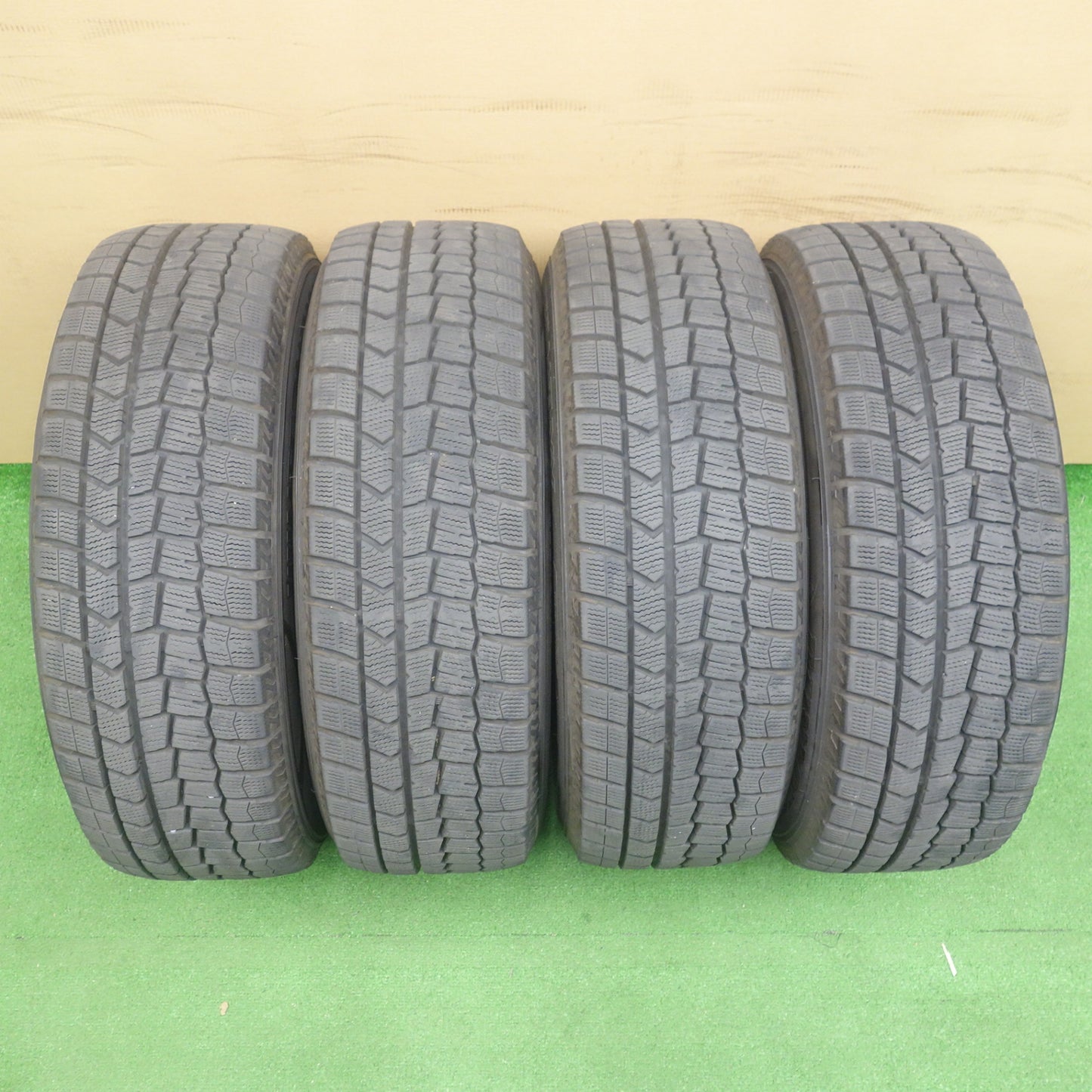 バリ溝！23年！キレイ！9.5分★スタッドレス 195/65R15 ダンロップ ウインターマックス WM02 JOKER ジョーカー 15インチ PCD114.3/5H★6040501KTス