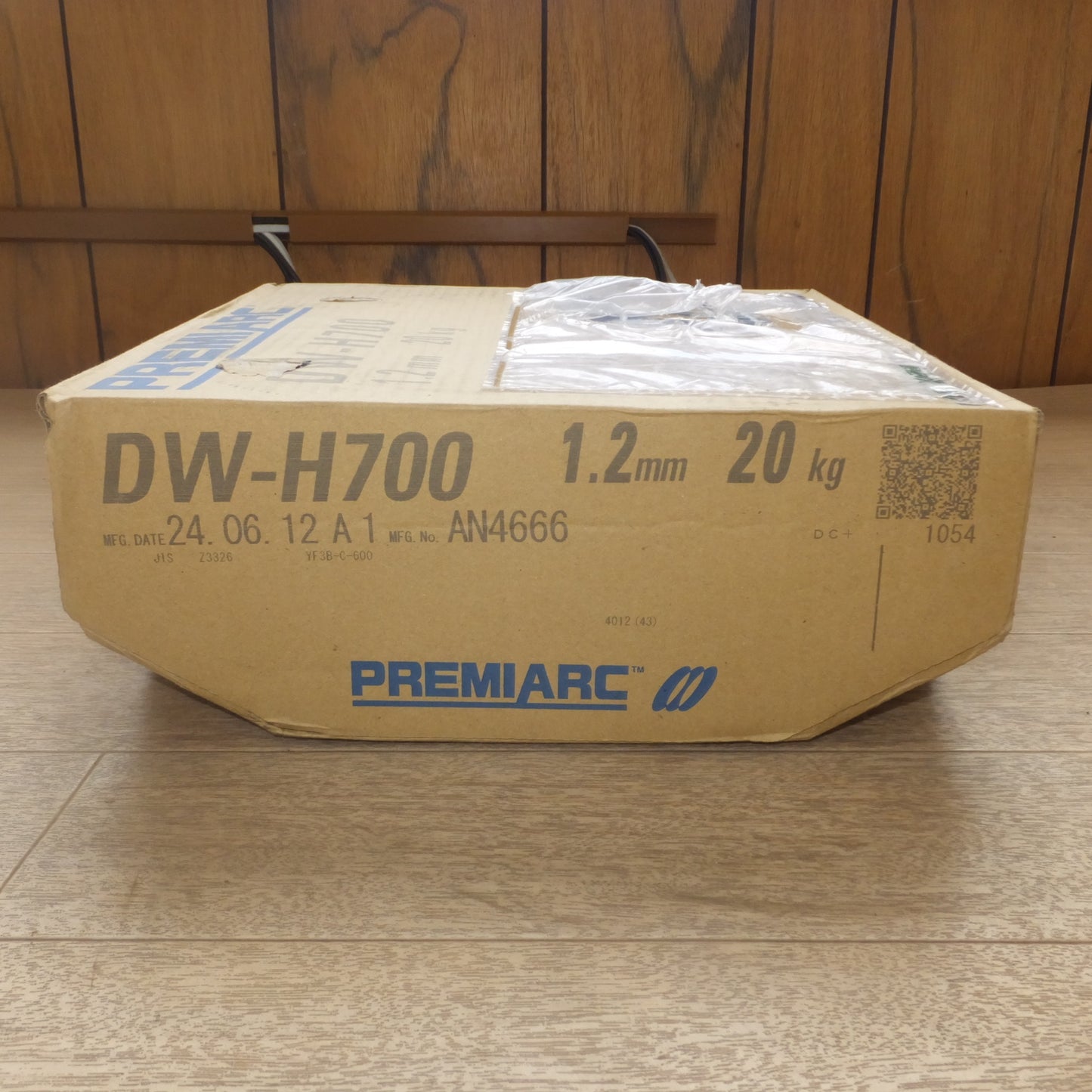[送料無料] 未使用★神戸製鋼所 コベルコ KOBELCO PREMIARC 硬化肉盛溶接用フラックス入りワイヤ DW-H700 1.2mm 20kg(4)★
