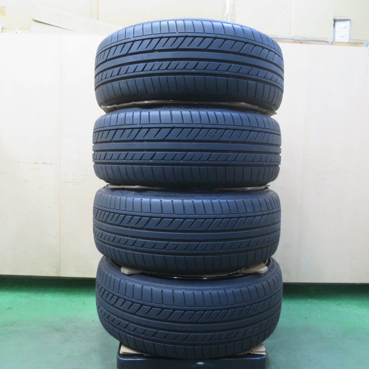 4本価格◎CLUB LINEA CASSANO FF Crimson 225/35R20 グッドイヤー イーグル LS EXE クラブ リネア カッサーノ クリムソン 20インチ PCD114.3/5H◎6092803IMノ