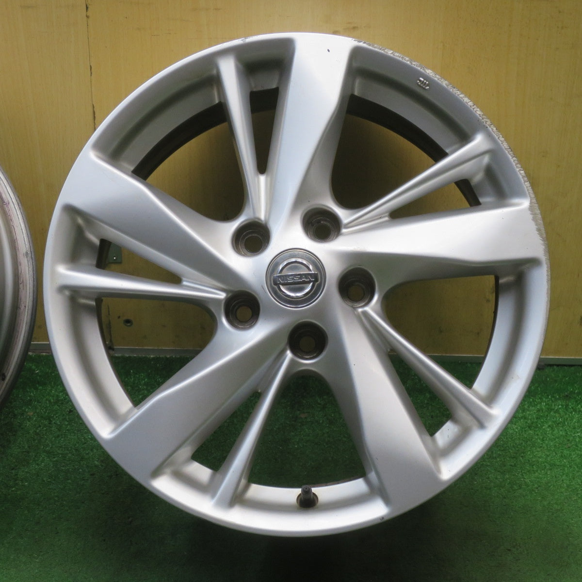 4本価格★日産 L33 ティアナ 純正 ホイール 17インチ 17×7.5J TEANA PCD114.3/5H★6070804NJホ