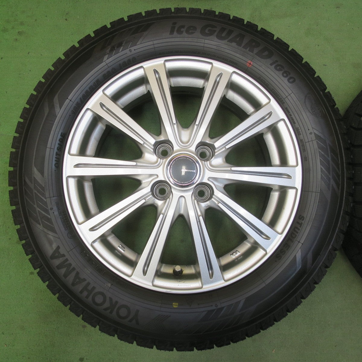 ほぼ未使用！23年★スタッドレス 185/65R15 ヨコハマ アイスガード iG60 MiLLOUS PS ミルアス 15インチ PCD100/4H★6042505イス