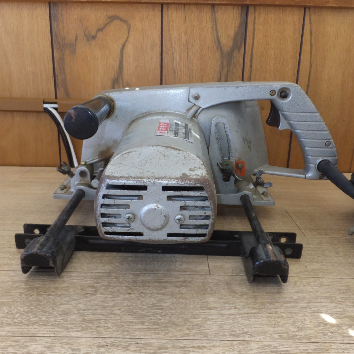 [送料無料] ★マキタ makita 電気ミゾキリ 3501N　178～190mm　100V 12A 50-60Hz 1160W 6500/min.　木工用丸ノコ★