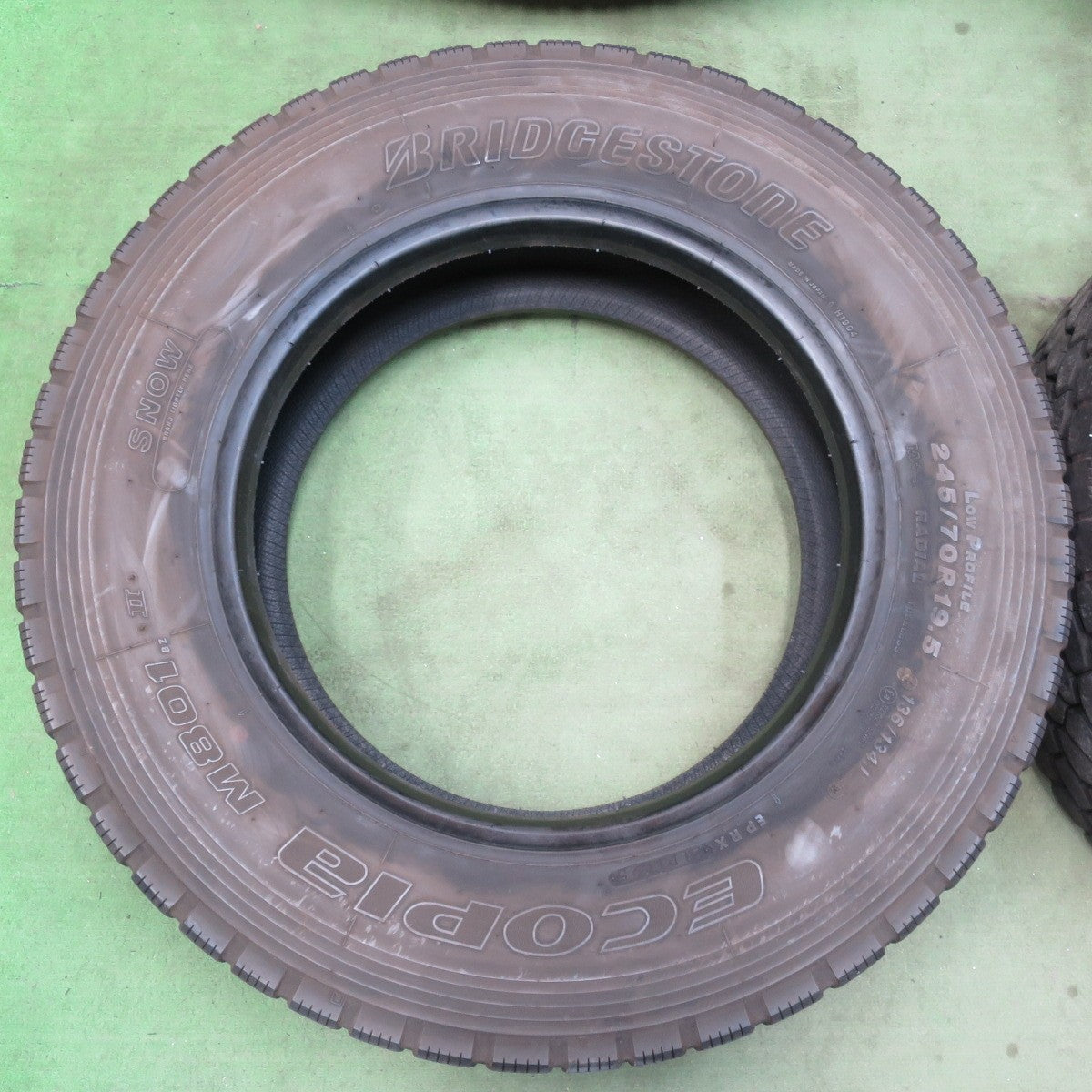 バリ溝！25年！9.5分★トラック タイヤ 245/70R19.5 136/134J ブリヂストン エコピア M801 Ⅱ ミックス オールシーズン 19.5インチ★6010920イスタ