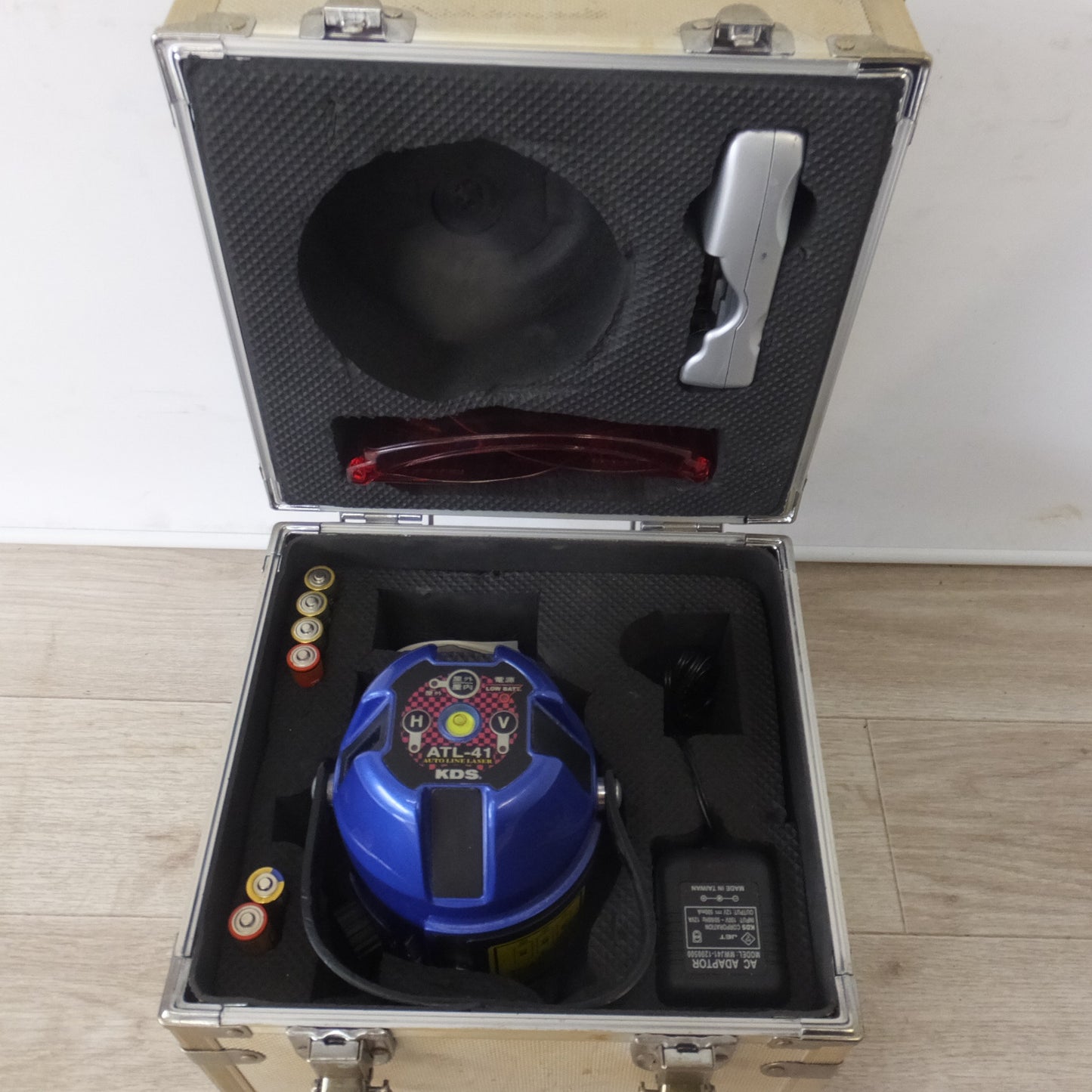 [送料無料] キレイ 現状品★ムラテックKDS オートラインレーザー AUTO LINE LASER ATL-41　たち 水平 地墨 鉛直 かね★