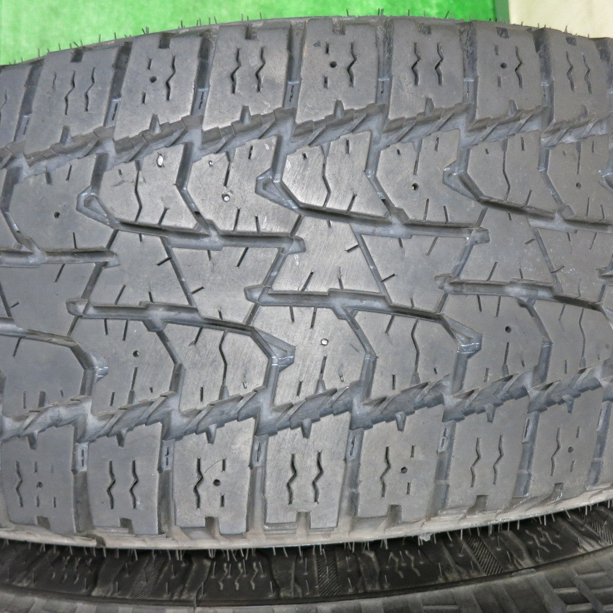 [送料無料] バリ溝！8.5分★ジープ JK ラングラー 純正 OP 245/75R17 121/118S ナンカン CONQUEROR A/T 17インチ PCD127/5H★4111304TNノ