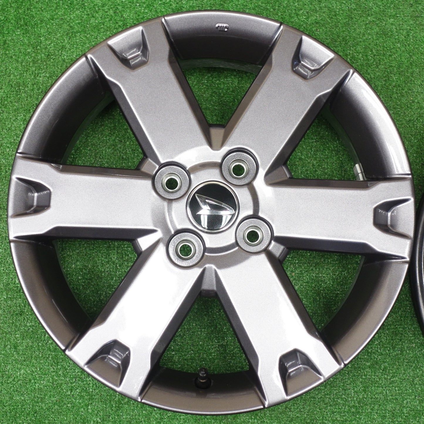 新車外し★ダイハツ タフト Gターボ 純正 ホイール 15インチ 15×4.5J PCD100/4H★5121407KTホ