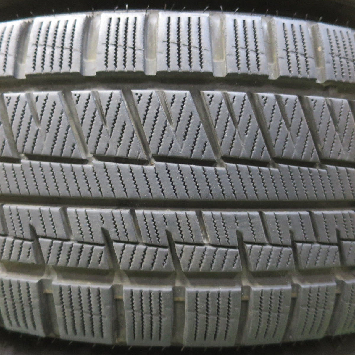 バリ溝！22年！キレイ！8.5分◎スタッドレス 195/65R15 グリップマックス GRIP ICE X 社外 アルミ 15インチ PCD114.3/5H◎6092403イス