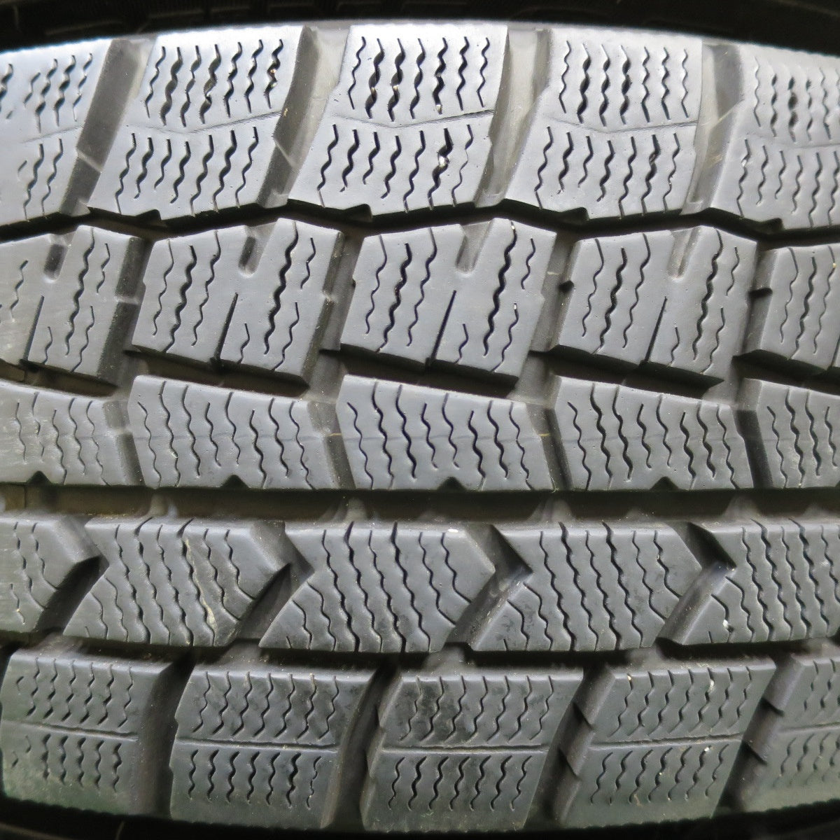 [送料無料] バリ溝！22年！9分★スタッドレス 175/65R15 ダンロップ ウインターマックス WM02 Exceeder エクシーダー 15インチ PCD100/4H★4111310イス