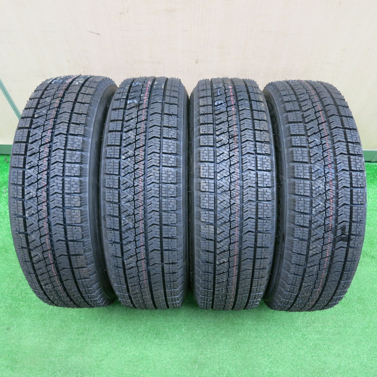 [送料無料] 未使用！23年★スタッドレス 155/65R14 ブリヂストン ブリザック VRX2 BALMINUM バルミナ 14インチ PCD100/4H★4112608TNス