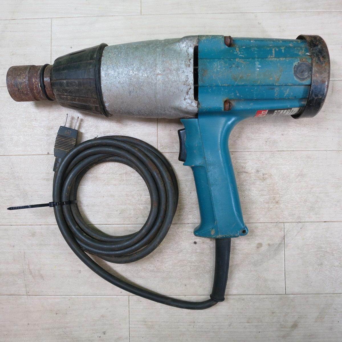 ☆マキタ 6型 インパクトレンチ 6906 電動 工具 コード式 100V makita☆