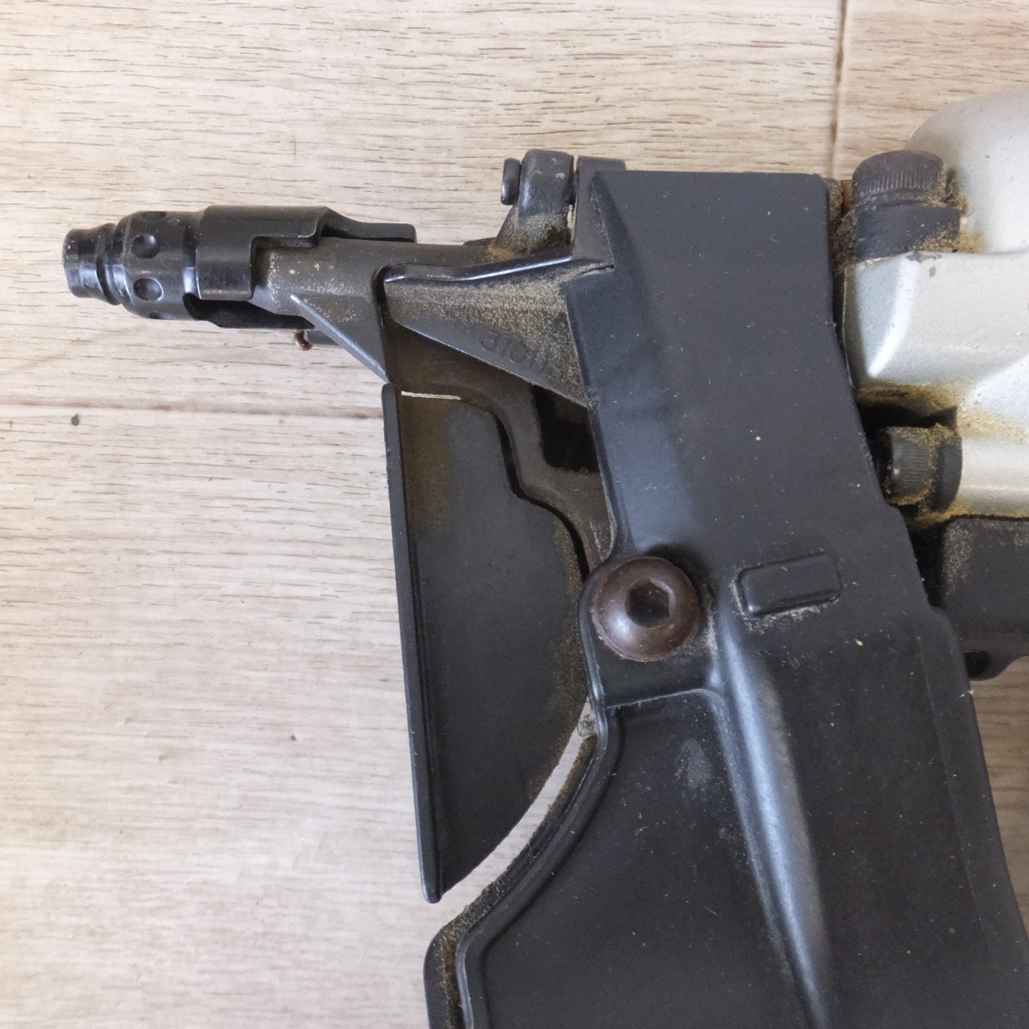[送料無料] ★マキタ makita エア釘打 AN504A　使用空気圧 0.44～0.83MPa　使用釘 ワイヤ釘 27～50mm★