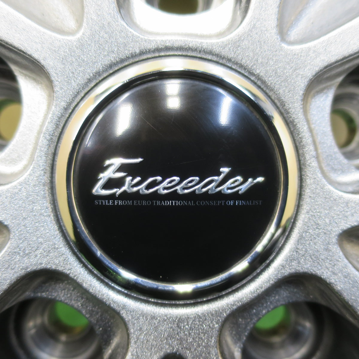 [送料無料] タイヤほぼ未使用！22年！キレイ★スタッドレス 195/50R16 ヨコハマ アイスガード iG70 Exceeder エクシーダー 16インチ PCD114.3/5H★4093014イス